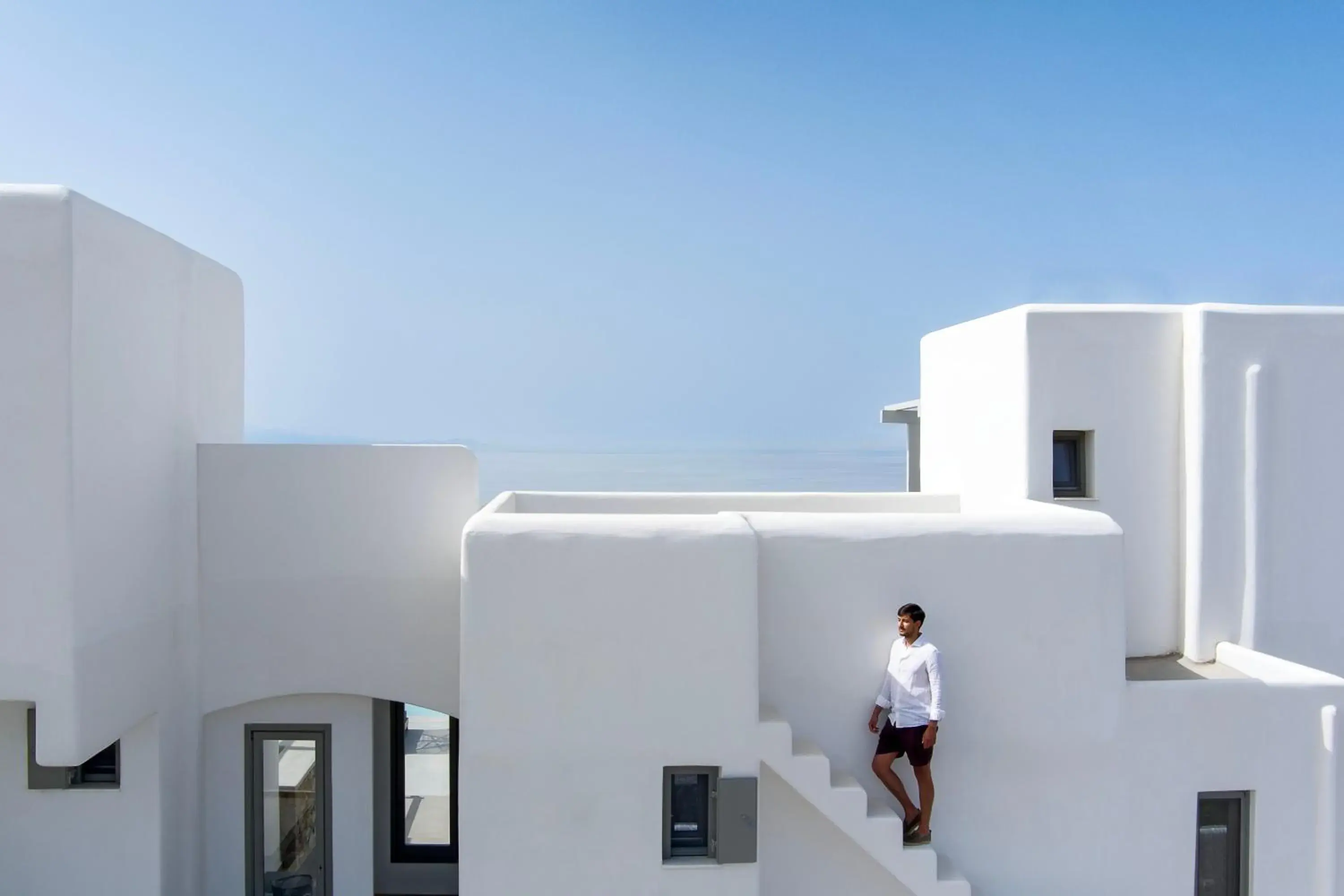 Property building in Ionic Suites Property building in Ionic Suites