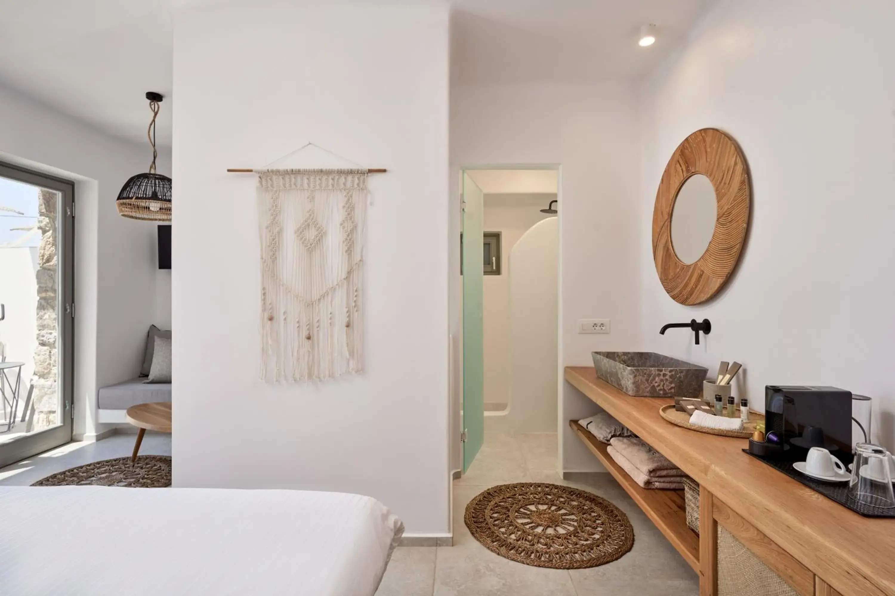 Pool view, Bed in Ionic Suites Pool view, Bed in Ionic Suites