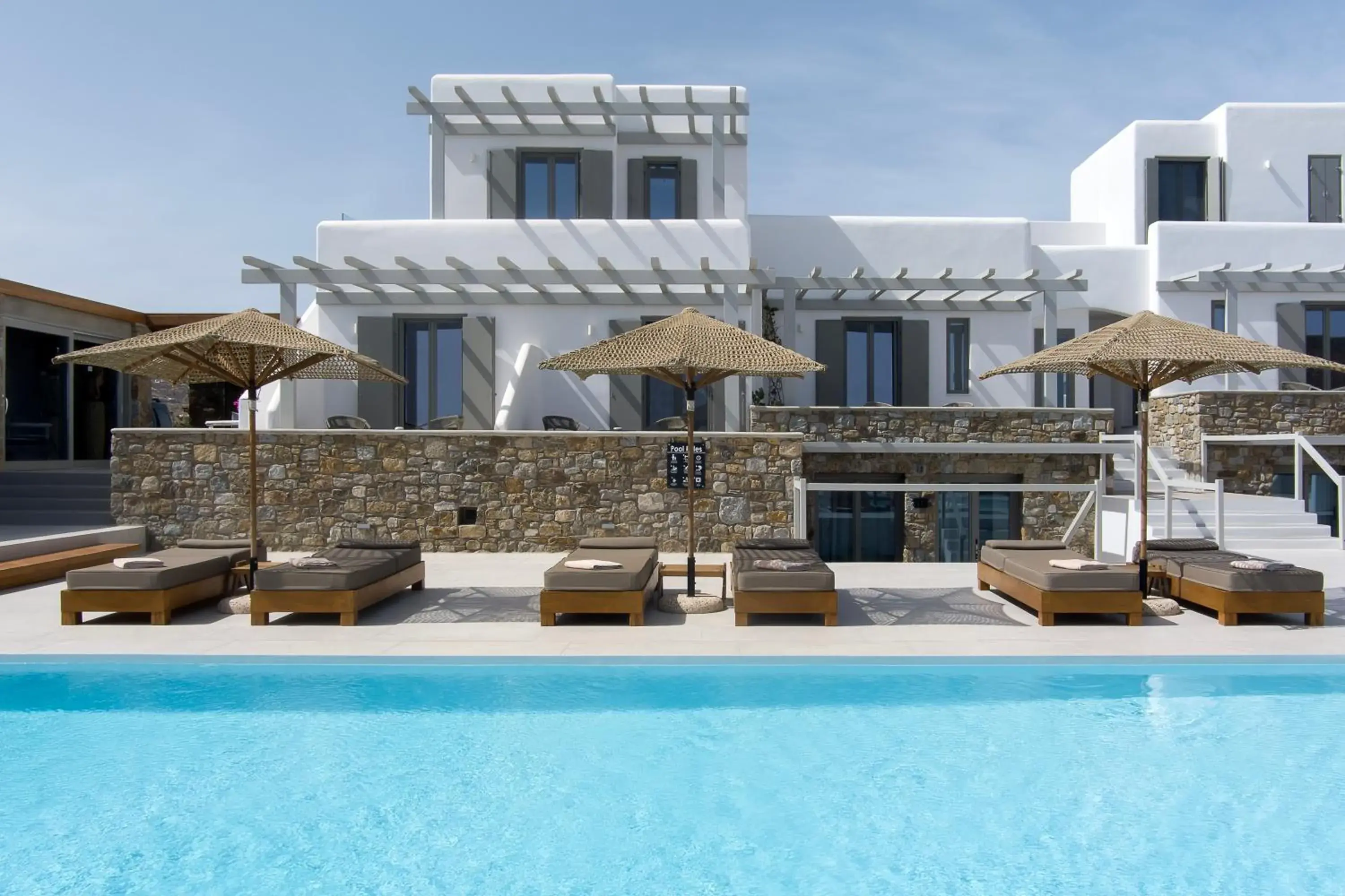 Property building in Ionic Suites Property building in Ionic Suites