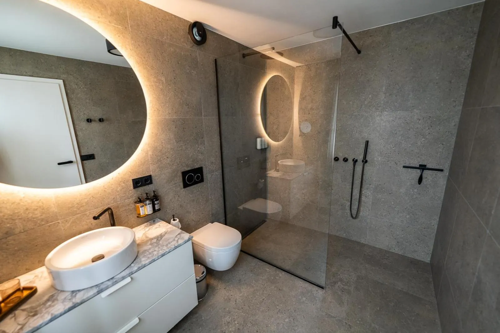 Bathroom in Keflavik Luxury apartment - KLA