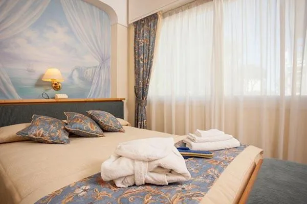 Bed in Hotel Luna Riccione e Aqua Spa Only Adults +12