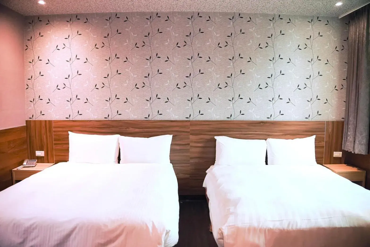 Bed in Centre Hotel Bed in Centre Hotel