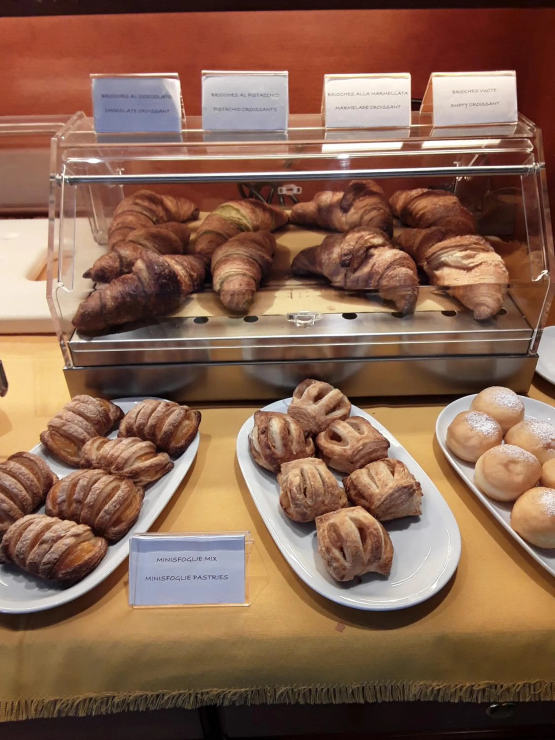 Food and drinks in Hotel Abacus