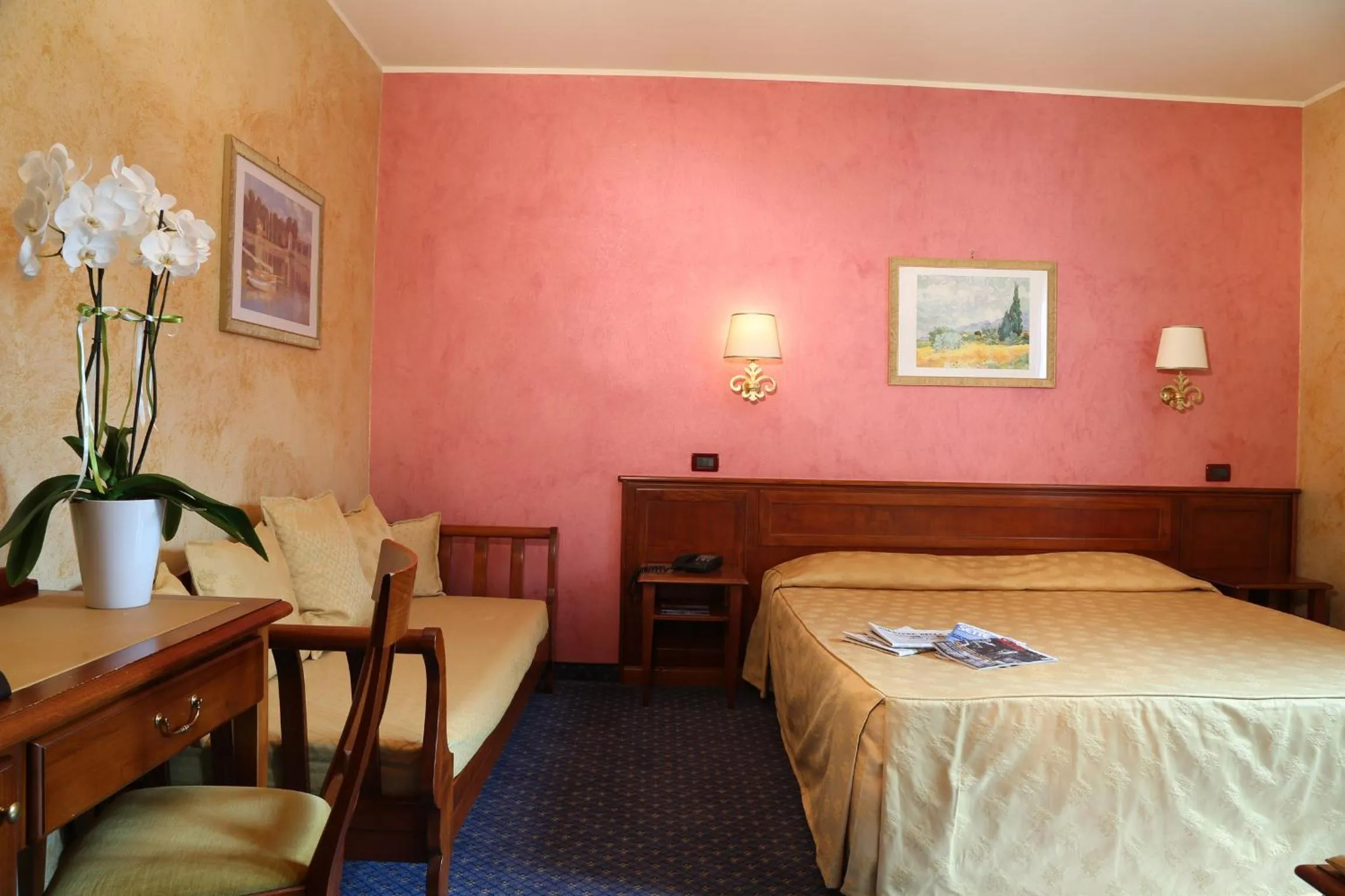 Decorative detail, Bed in Hotel Abacus