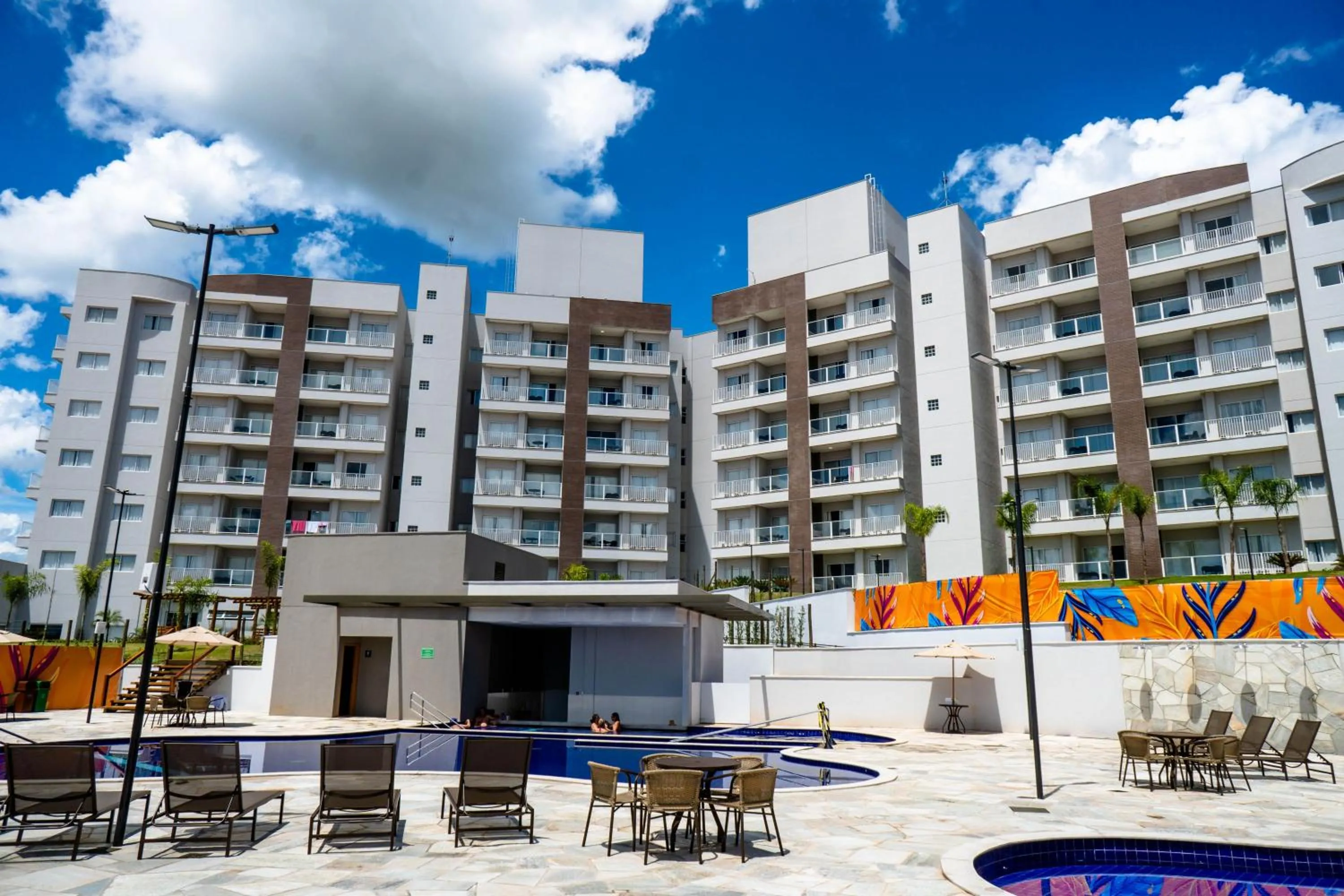 Property building in Lagoa EcoTowers Resort - LAGOA OFICIAL