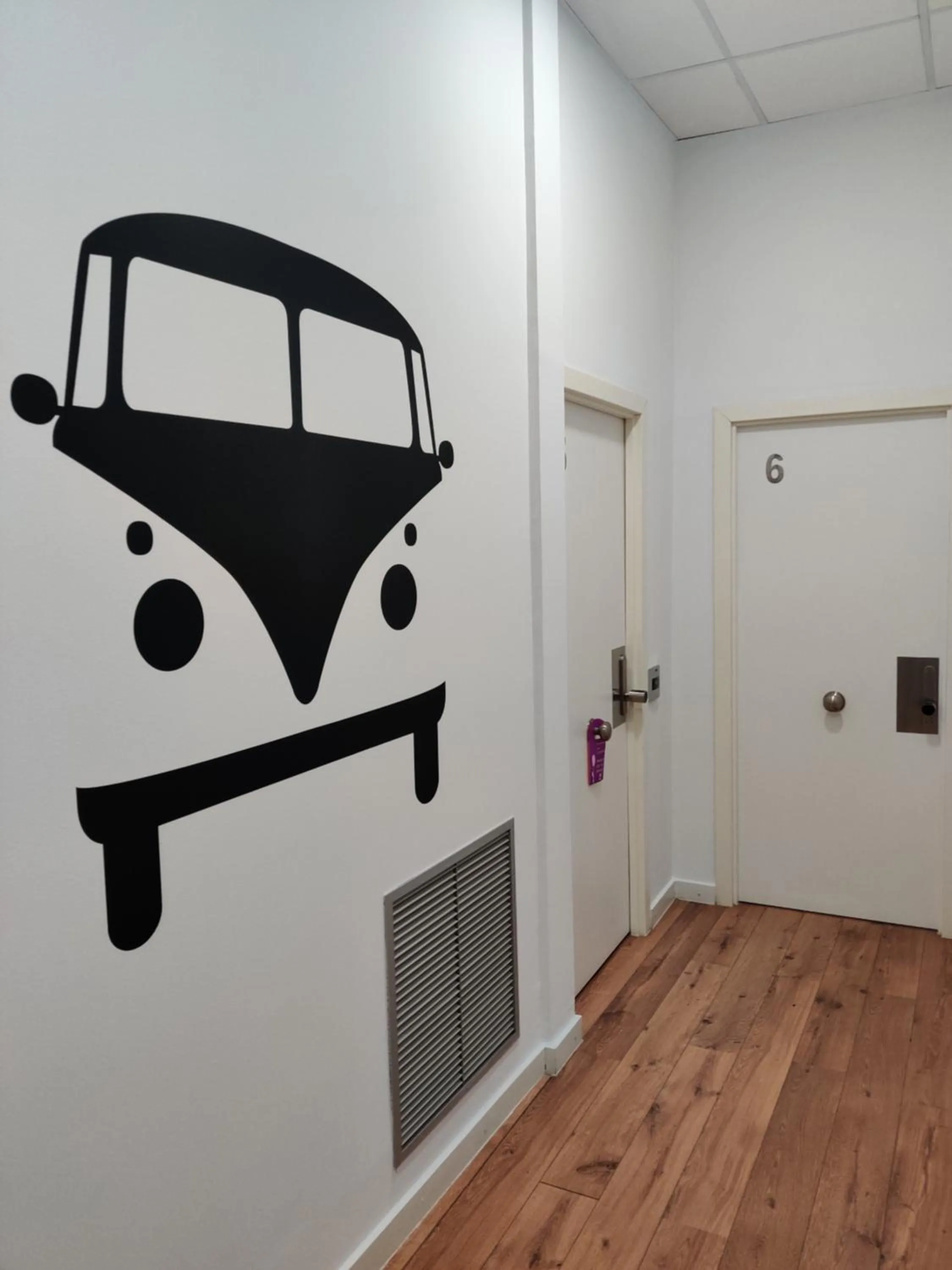 Area and facilities in Hostal Live Natura Barcelona