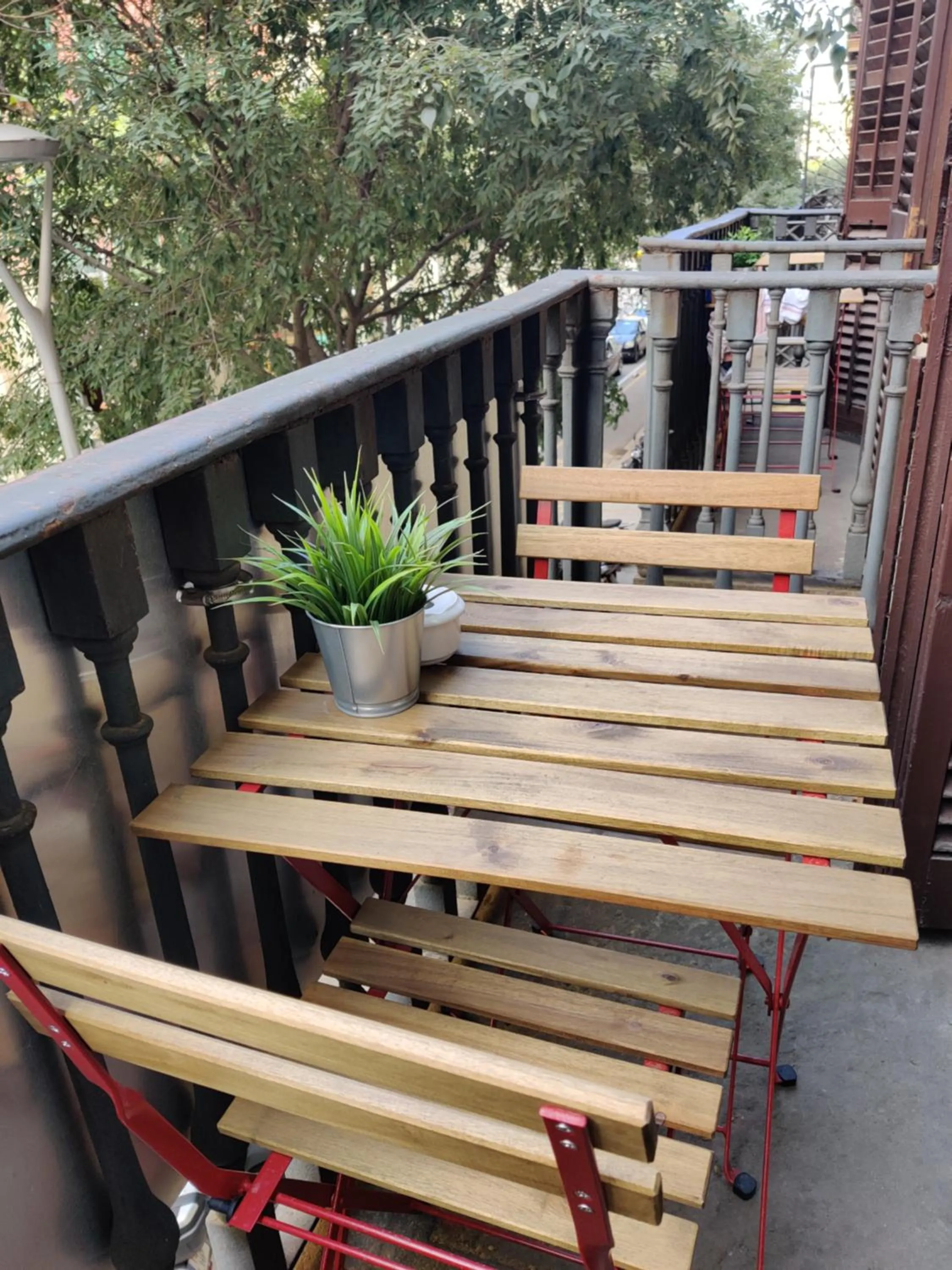 Balcony/Terrace in Hostal Live Natura Barcelona