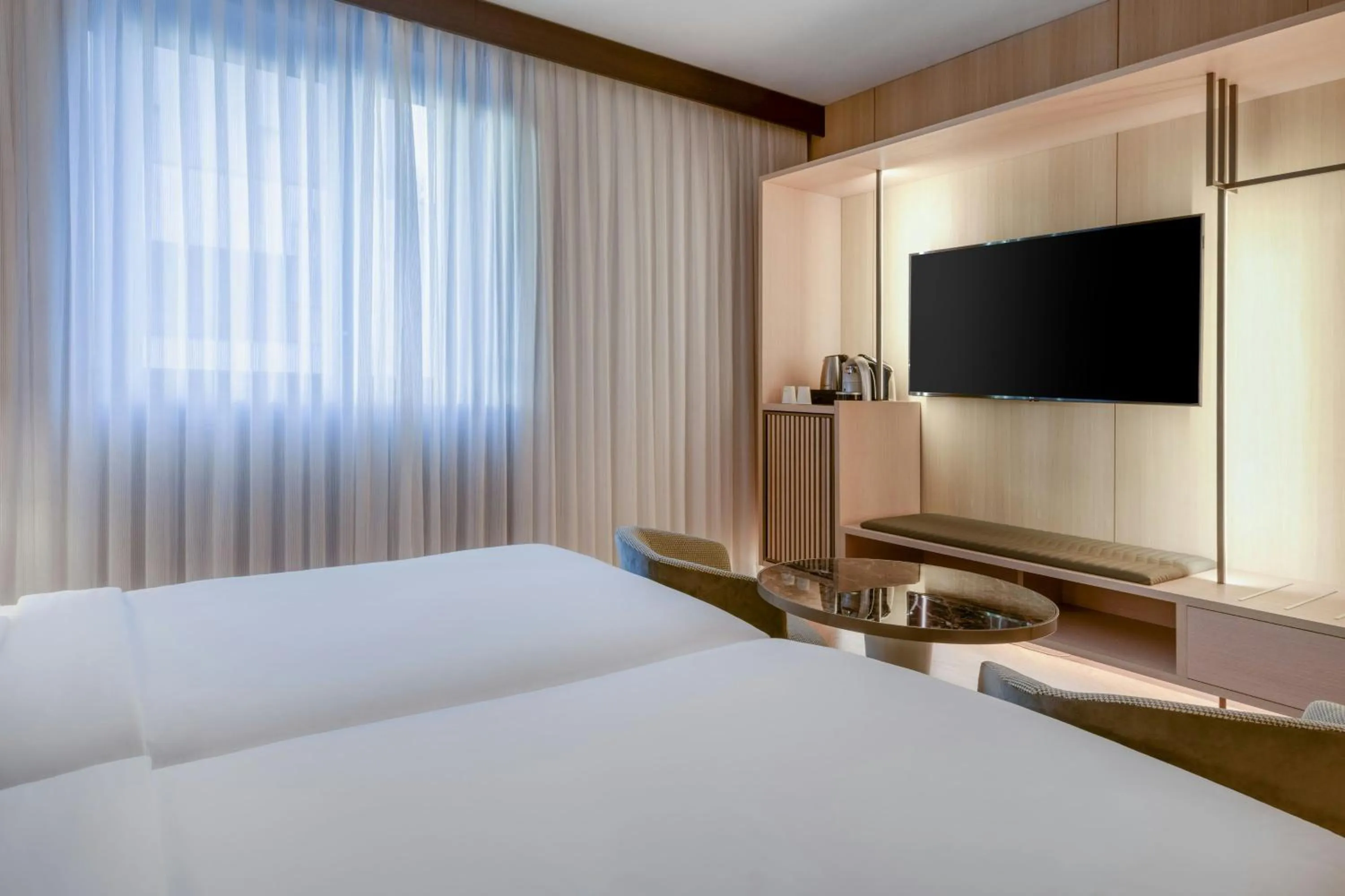 Photo of the whole room, Bed in AC Hotel Firenze by Marriott