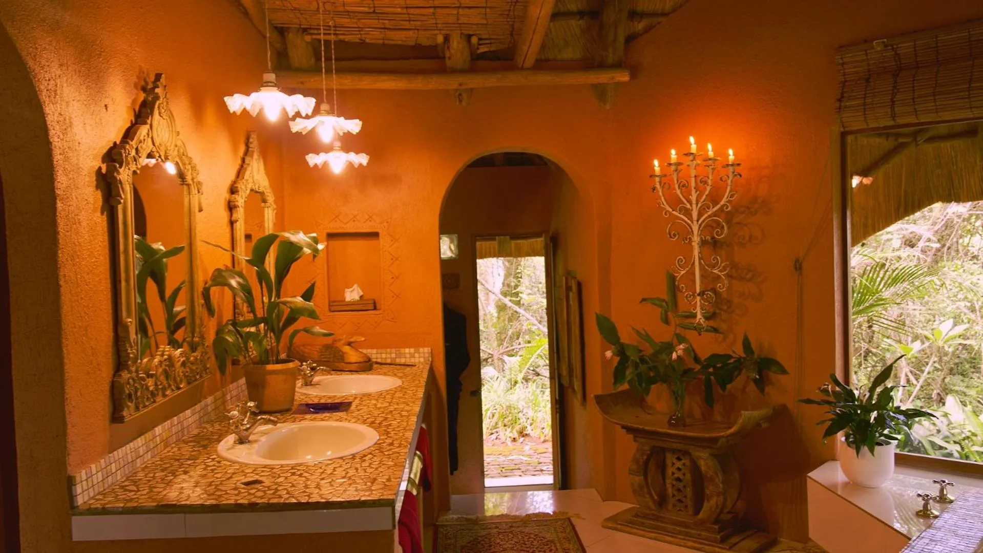 Bathroom in Timamoon Lodge