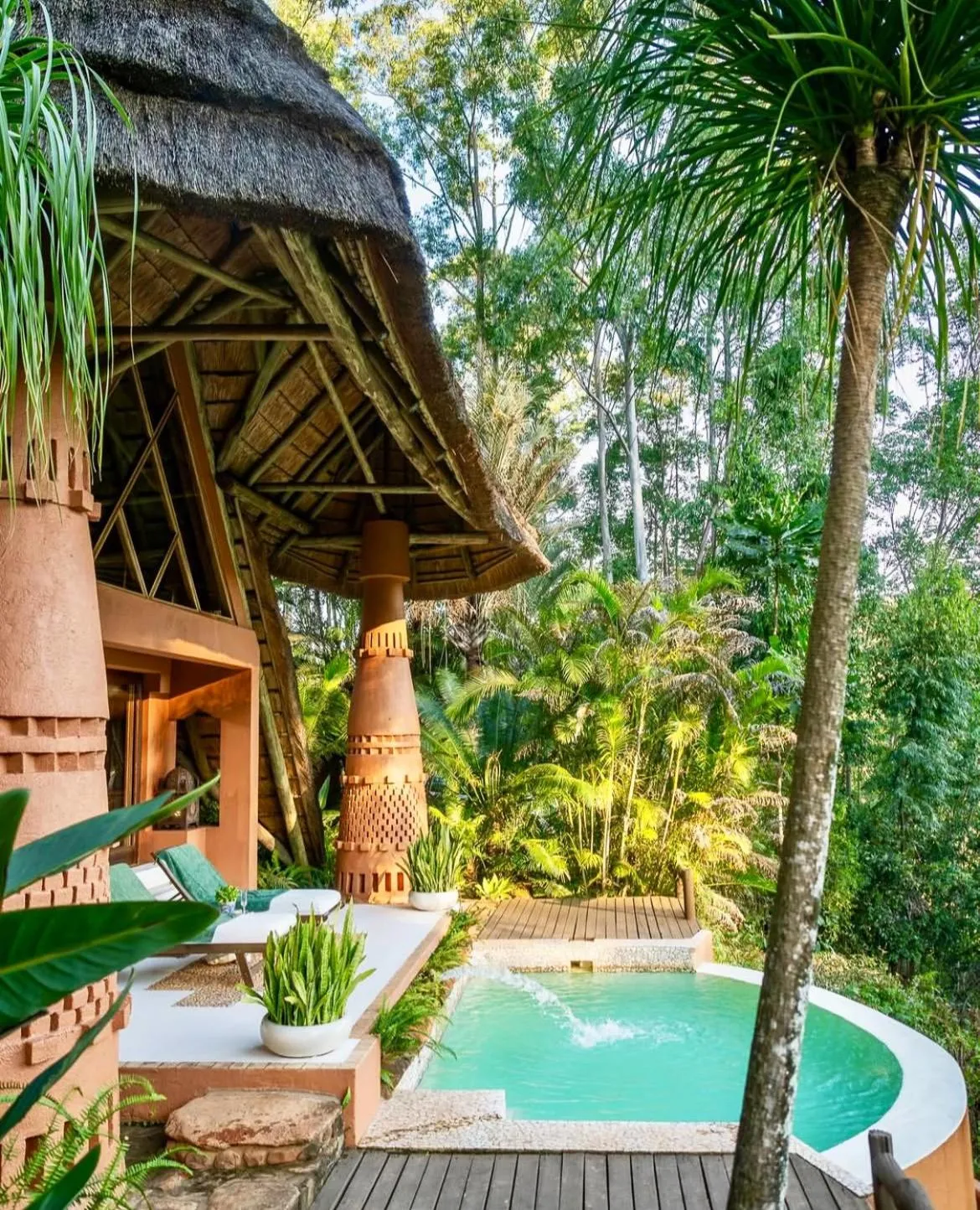 Pool view in Timamoon Lodge