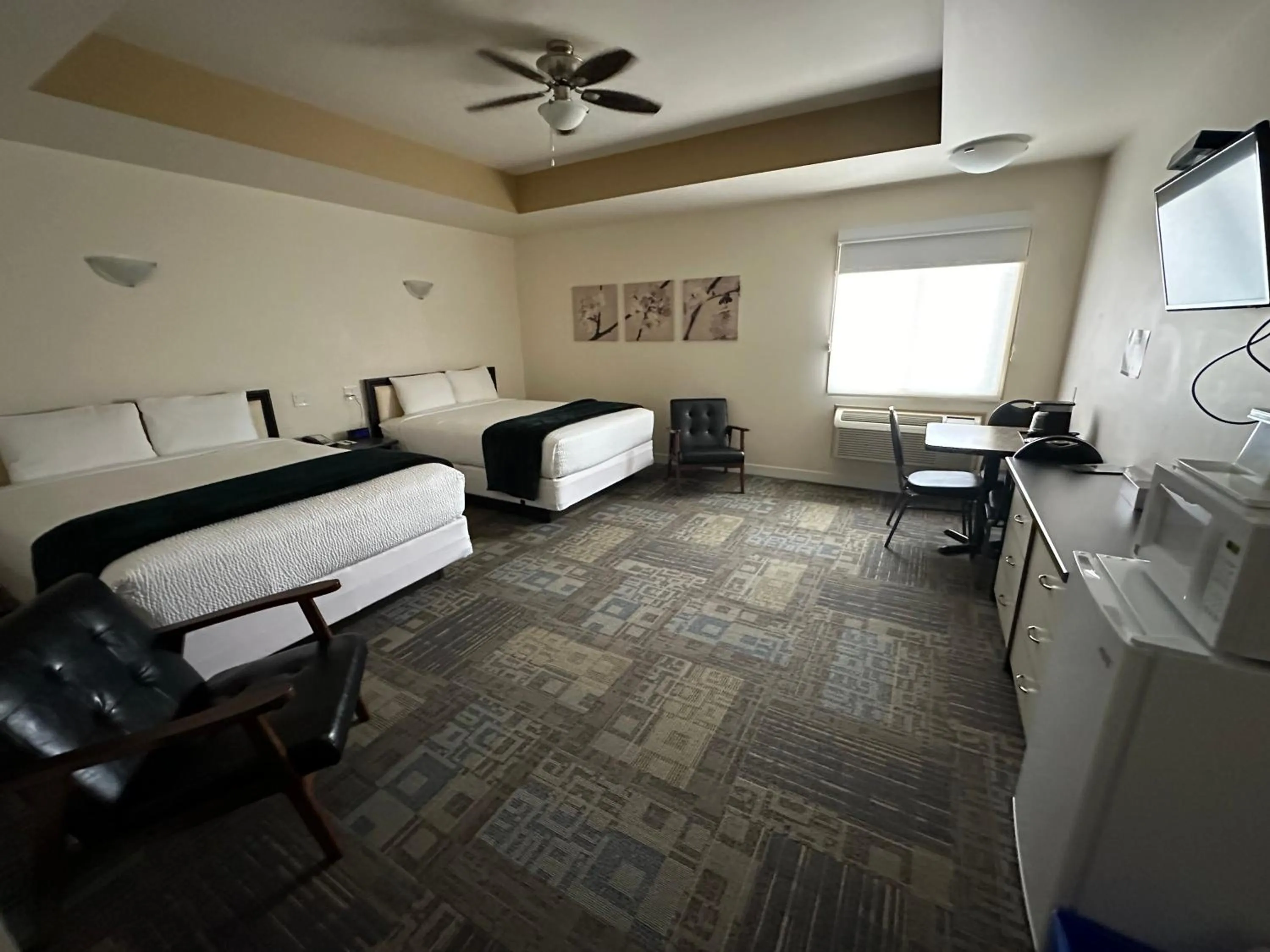 Bed in Sleep Suite Motel