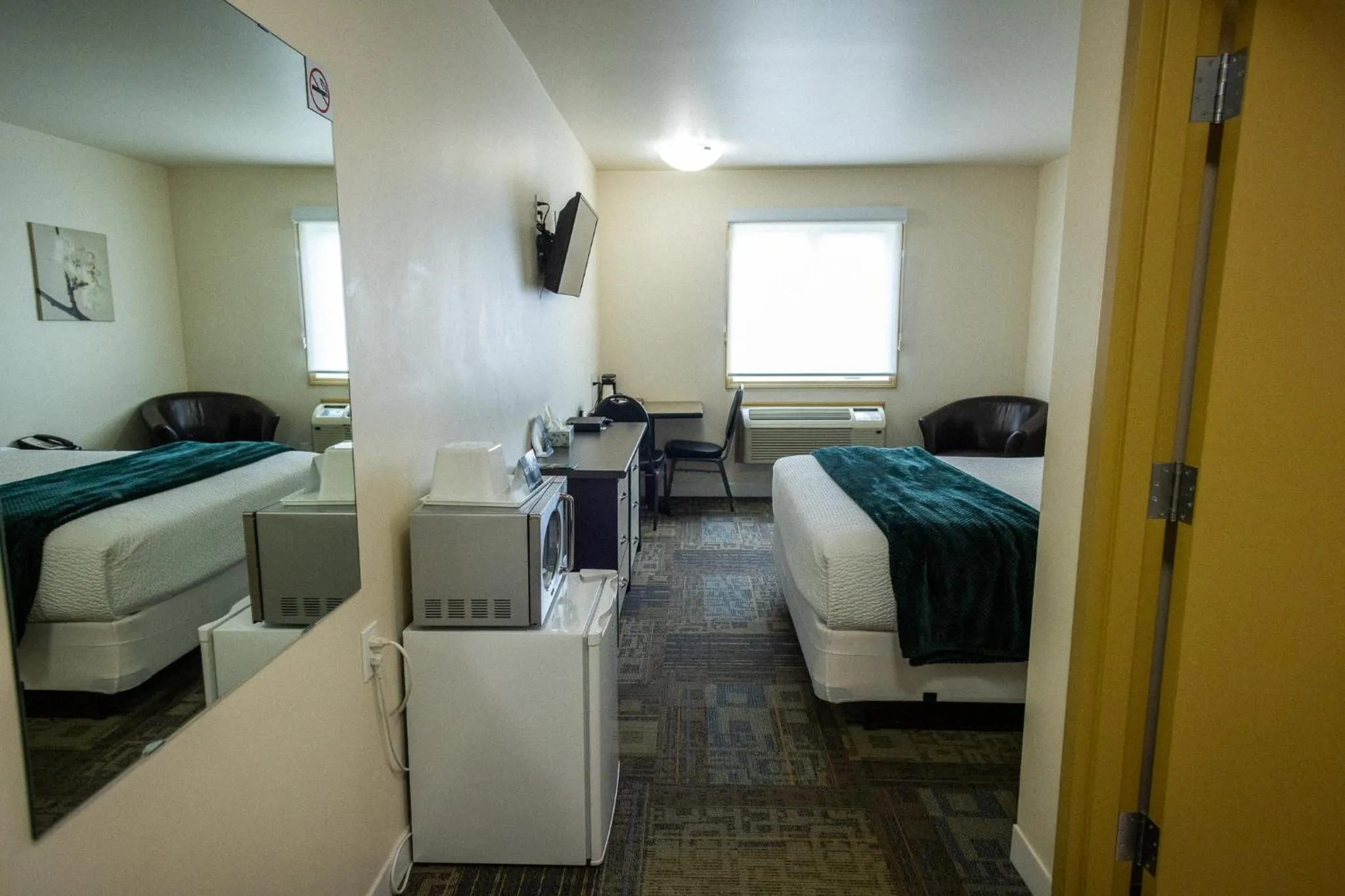 Bed in Sleep Suite Motel