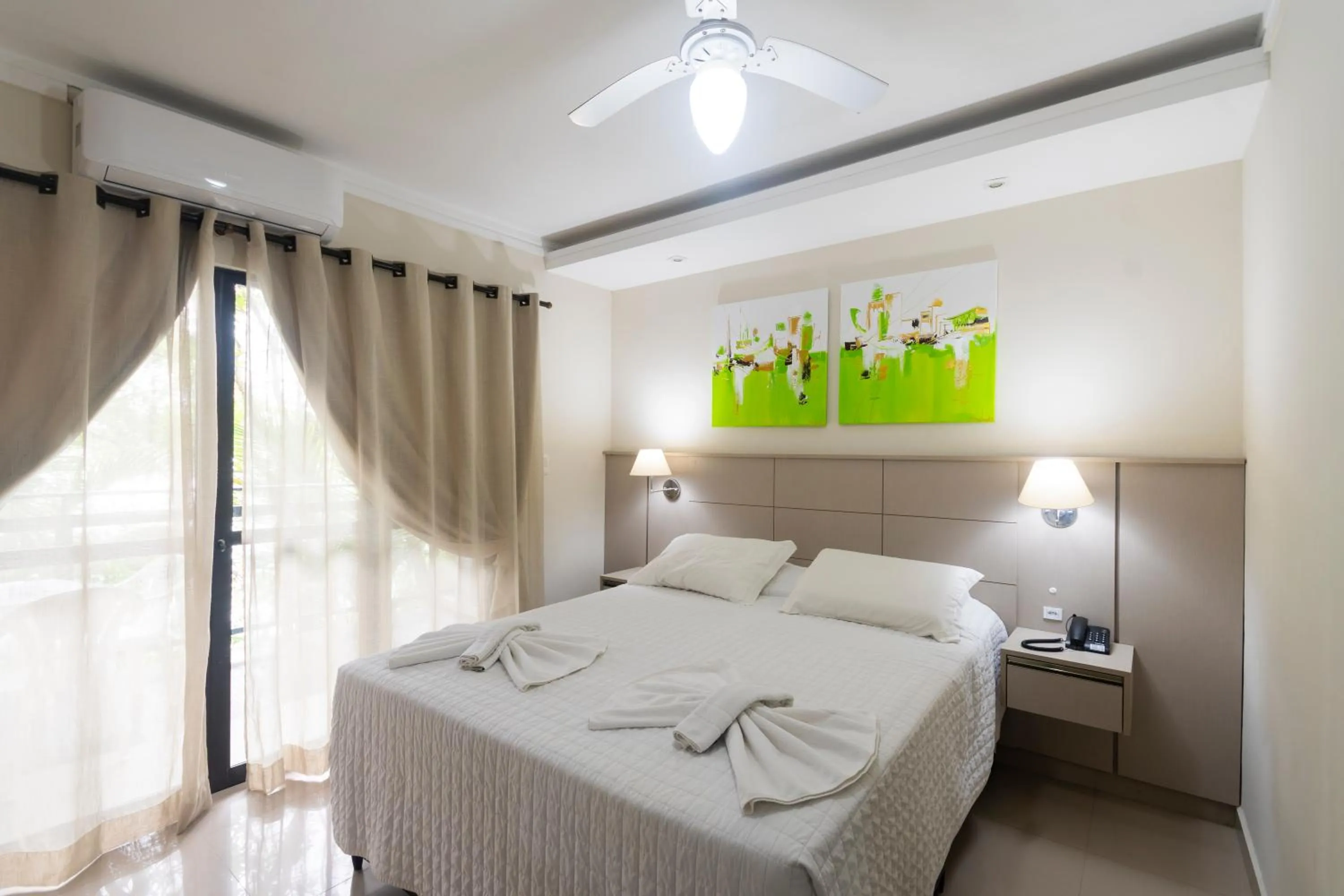 Bedroom, Bed in Bombinhas Tourist Apart