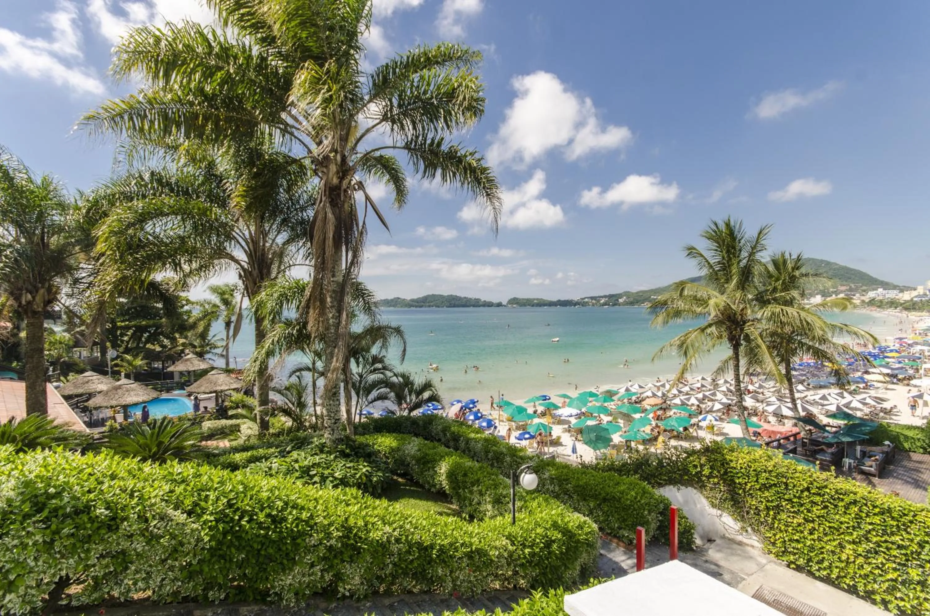 Property building in Bombinhas Tourist Apart