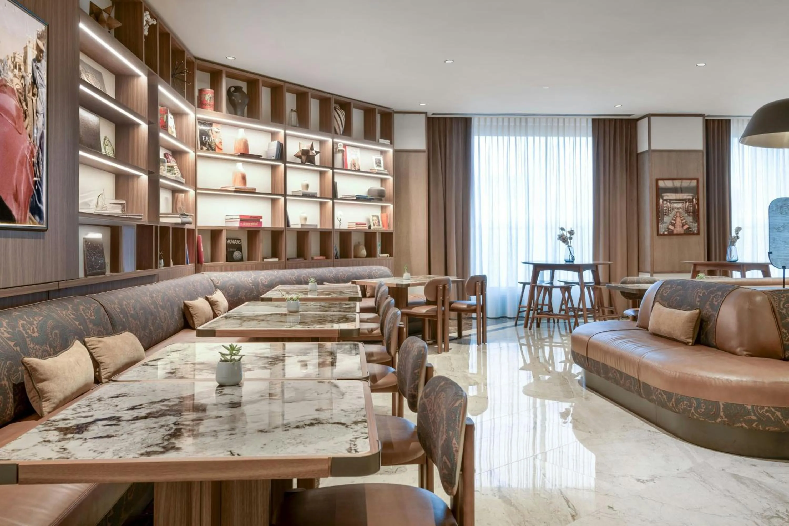 Lounge or bar in AC Hotel Milano by Marriott