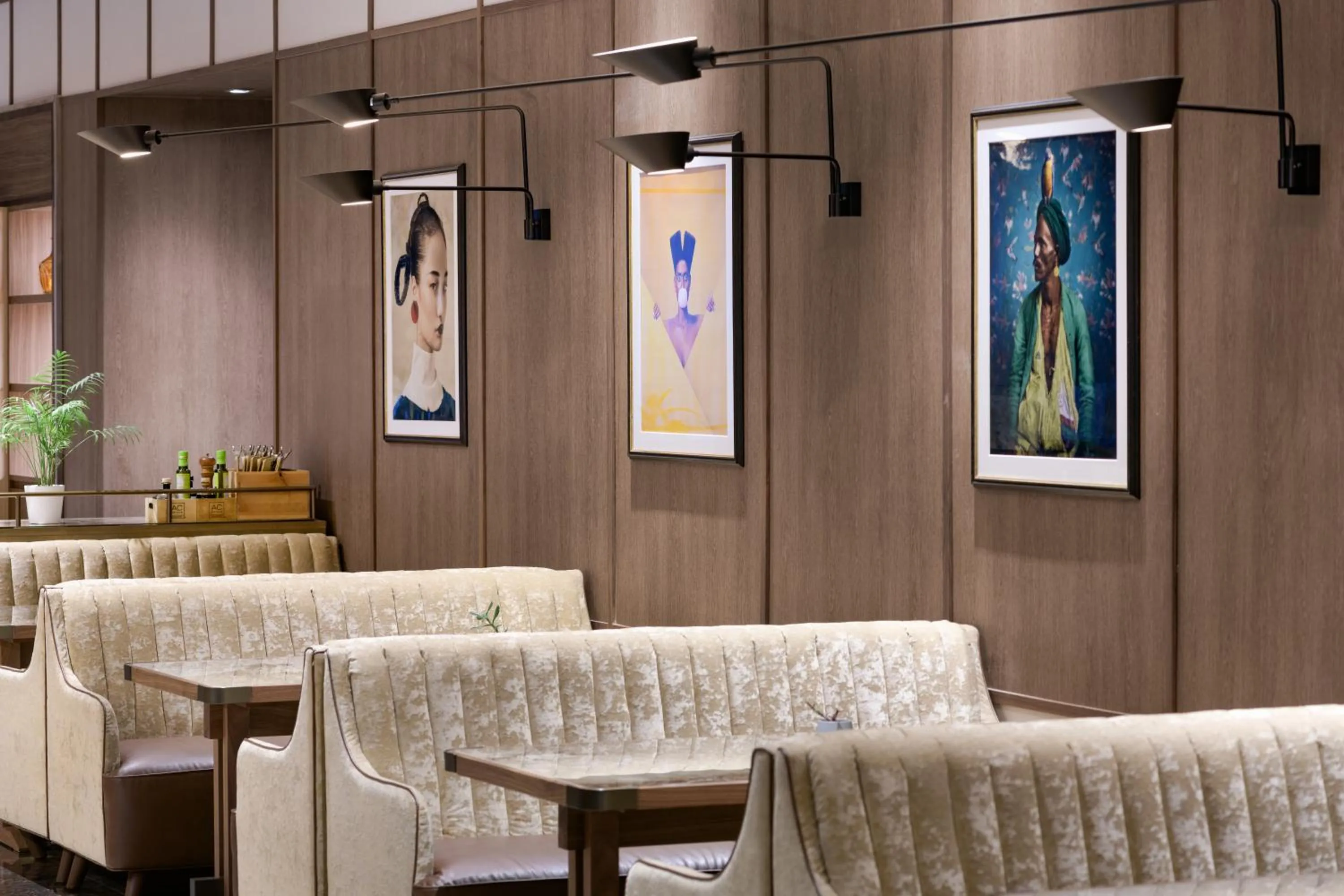 Communal lounge/ TV room in AC Hotel Milano by Marriott