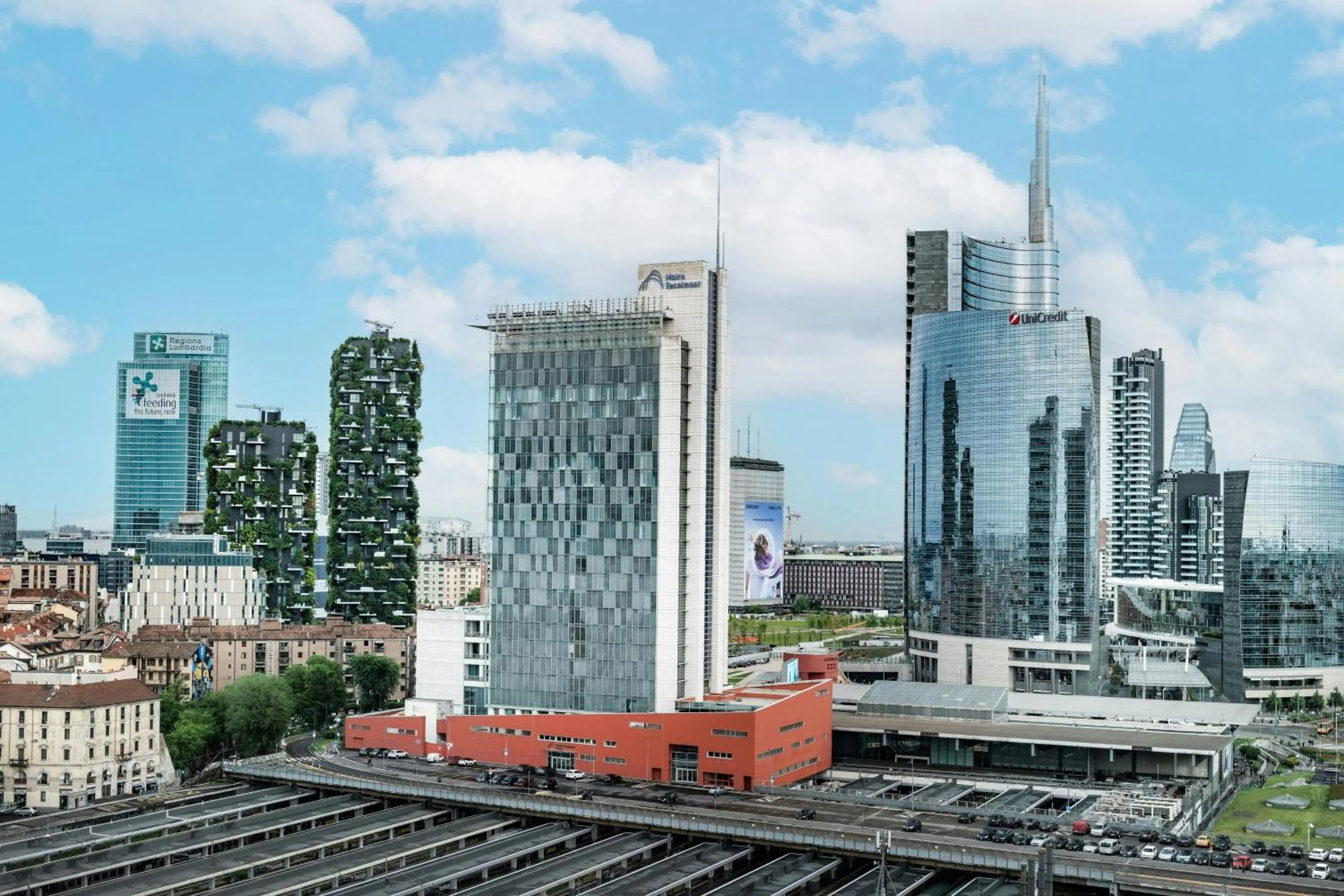 Photo of the whole room in AC Hotel Milano by Marriott