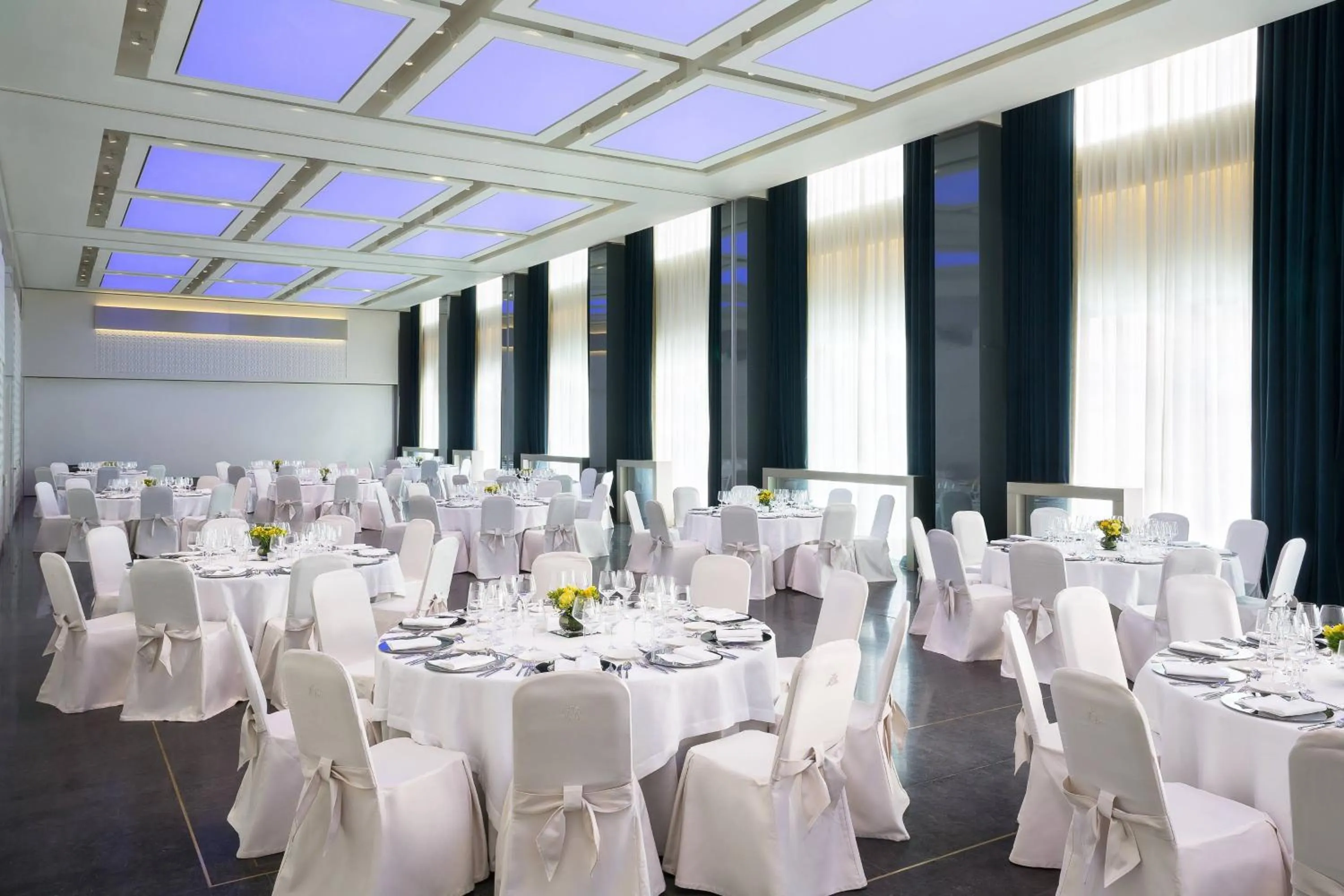 Meeting/conference room in Excelsior Hotel Gallia, a Luxury Collection Hotel, Milan
