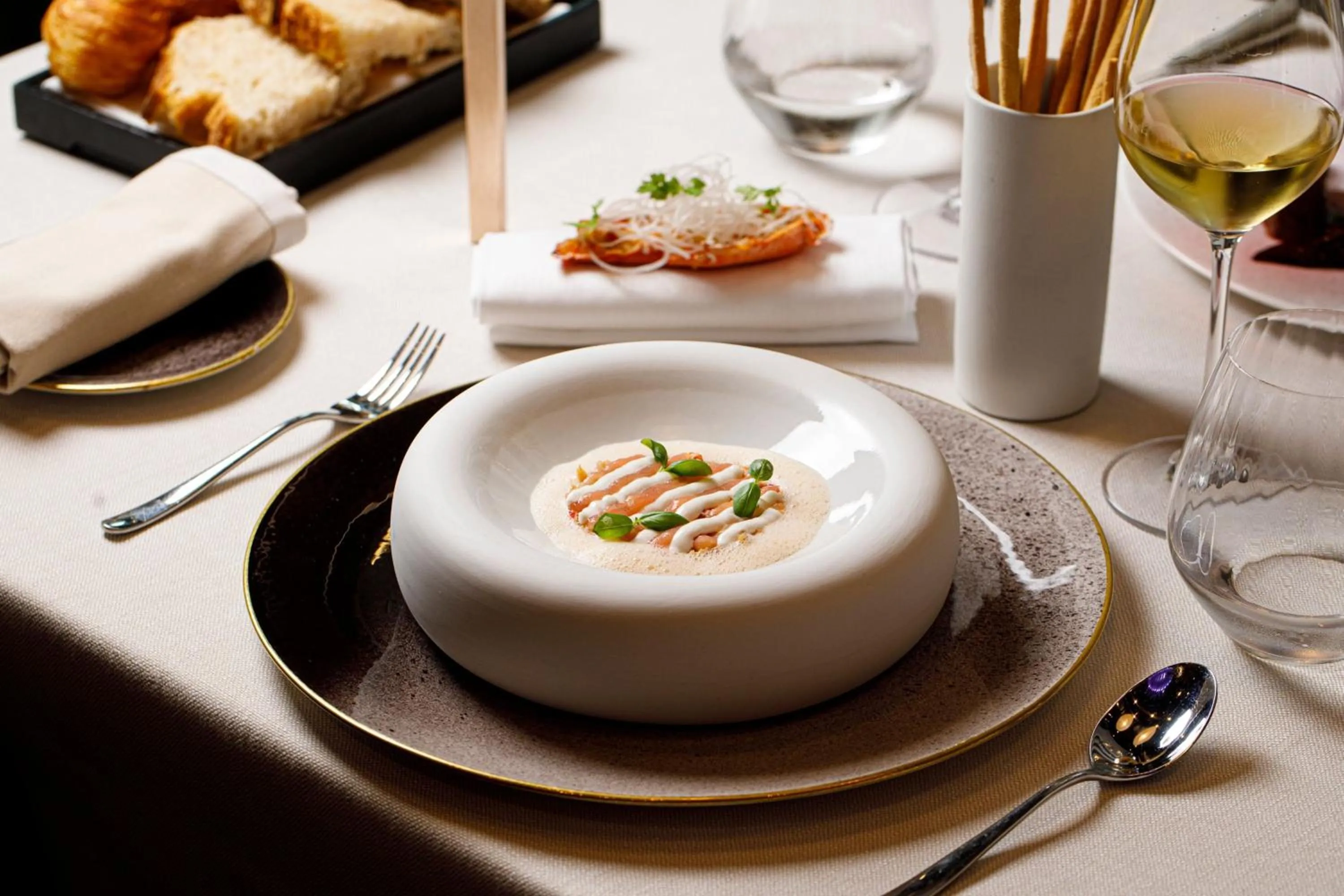 Restaurant/places to eat in Excelsior Hotel Gallia, a Luxury Collection Hotel, Milan