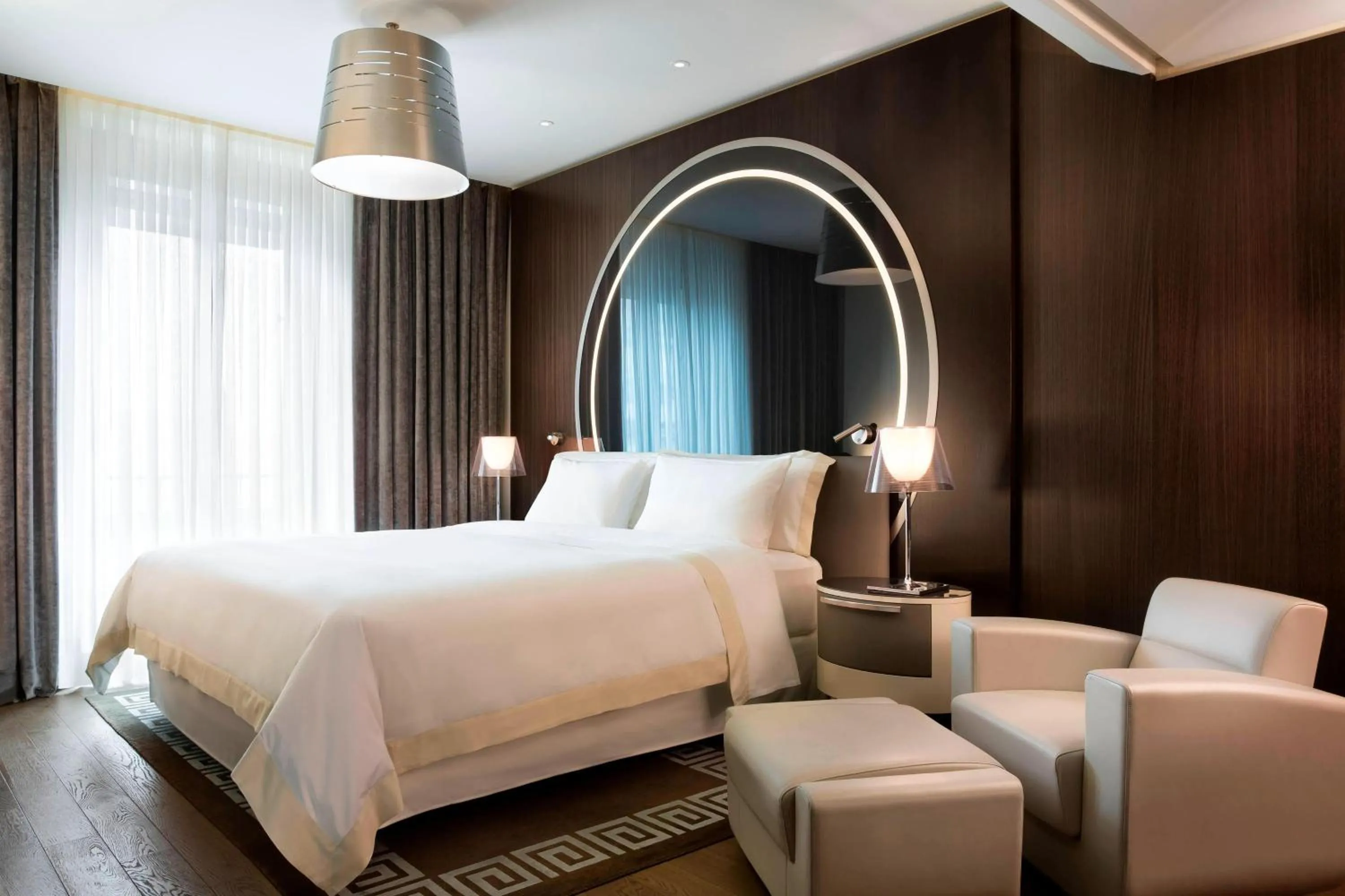 Bedroom, Bed in Excelsior Hotel Gallia, a Luxury Collection Hotel, Milan