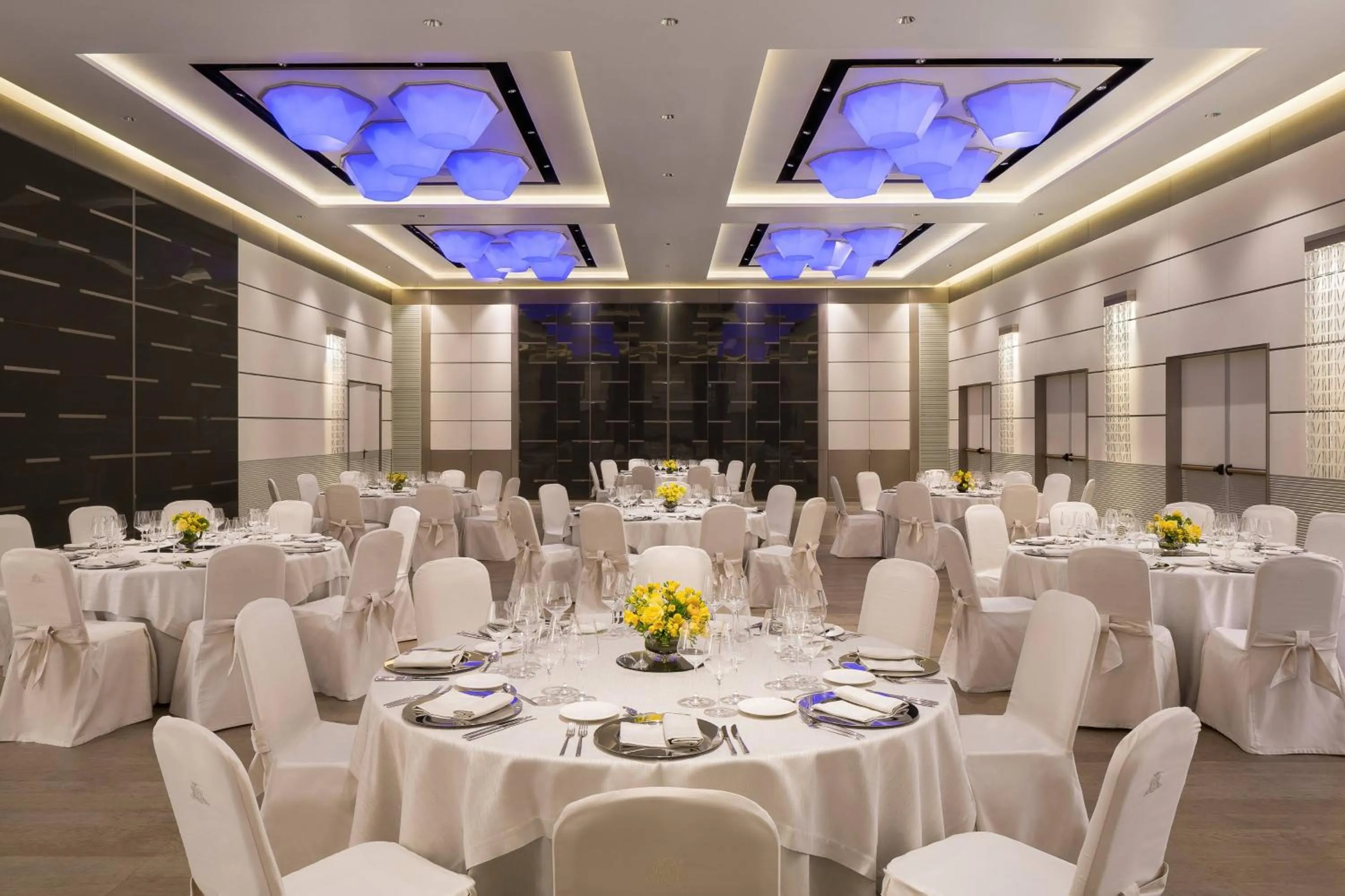 Meeting/conference room in Excelsior Hotel Gallia, a Luxury Collection Hotel, Milan