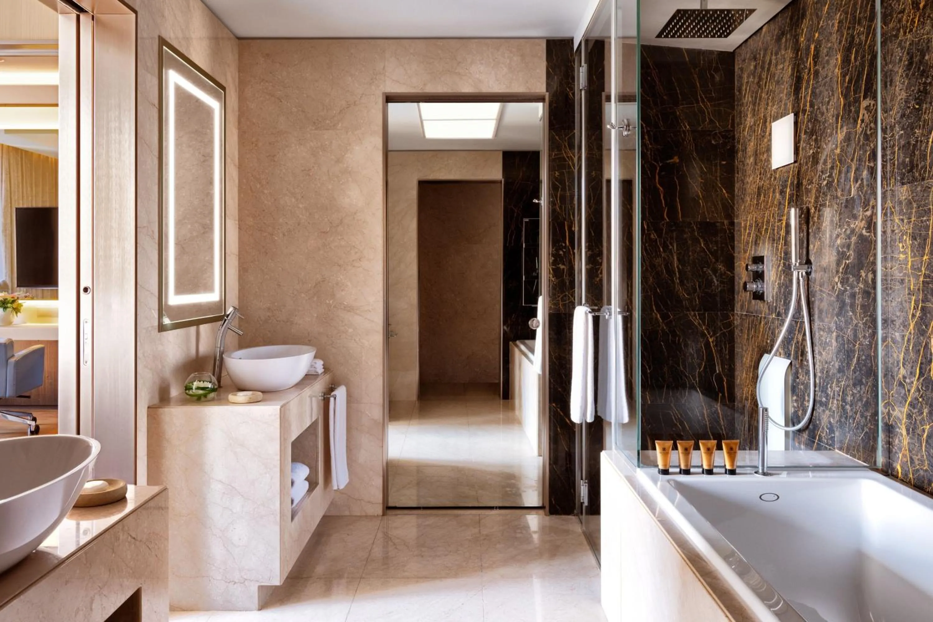 Photo of the whole room in Excelsior Hotel Gallia, a Luxury Collection Hotel, Milan