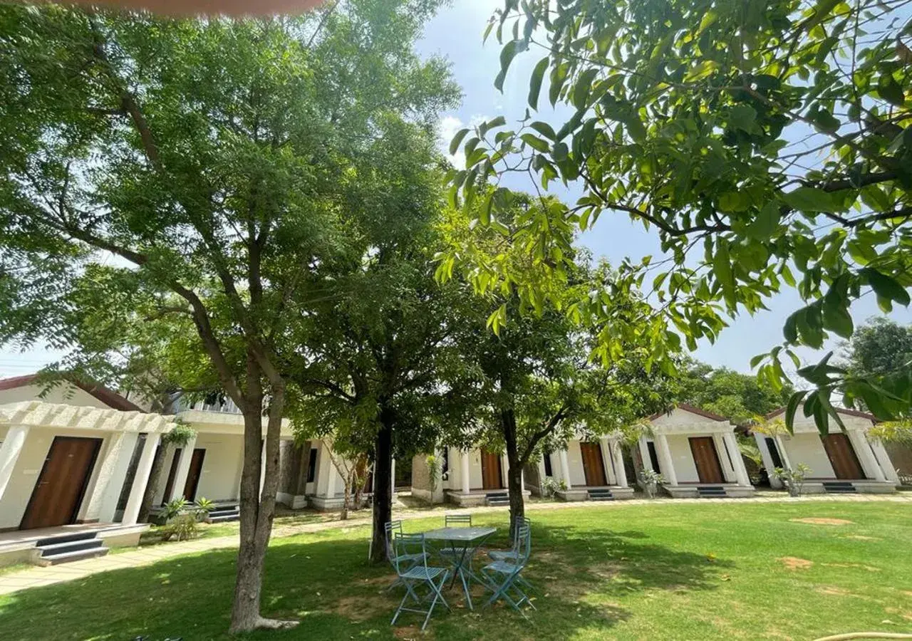 Property building in Las Cabanas Resort Property building in Las Cabanas Resort