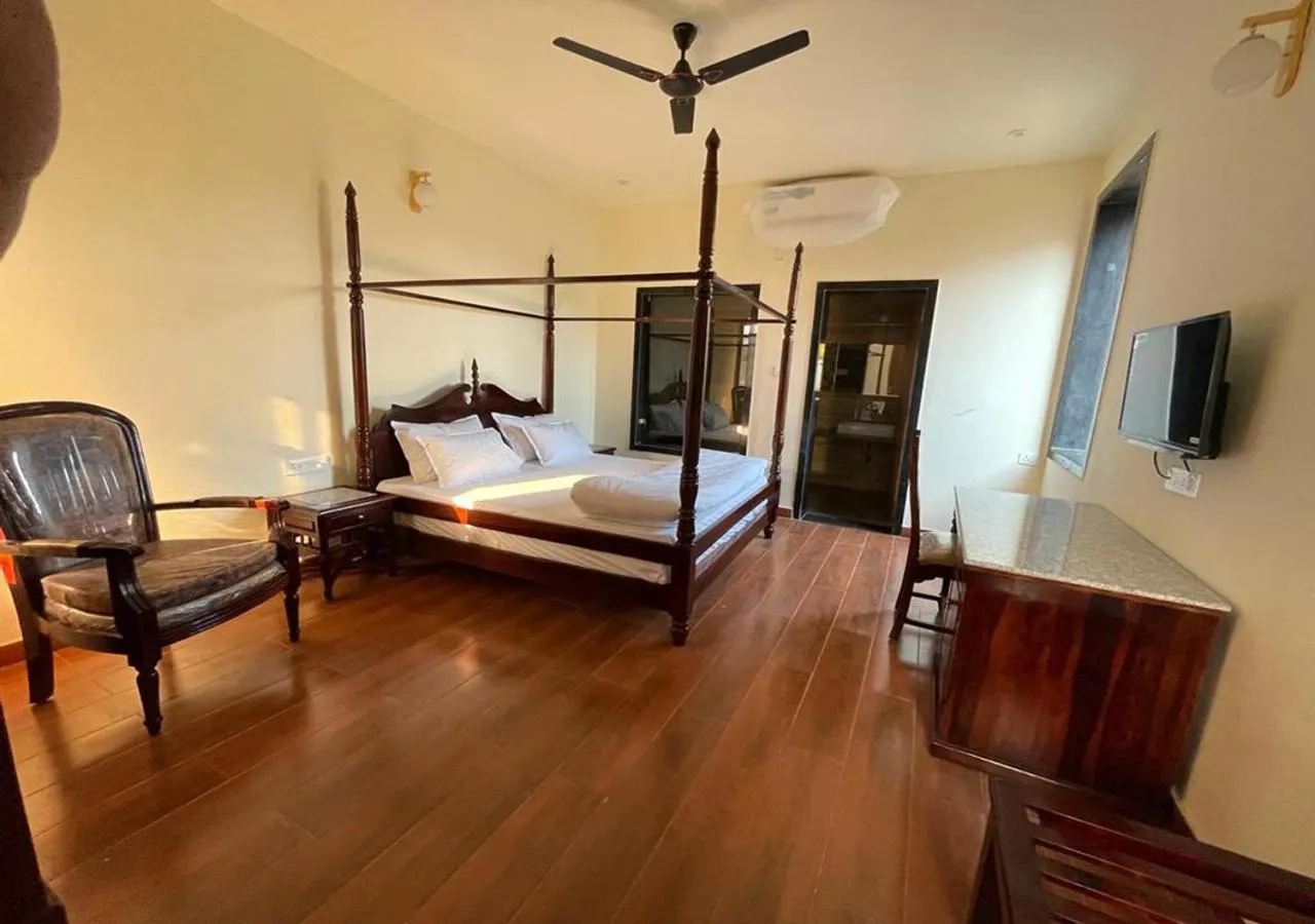 Photo of the whole room in Las Cabanas Resort