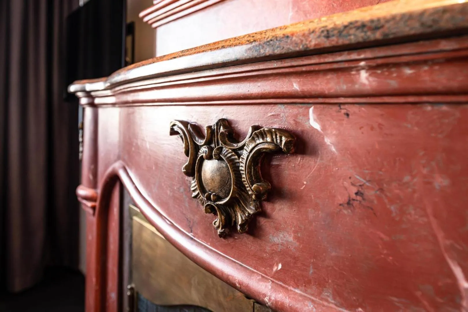 Decorative detail in ArtLoft Garni Hotel