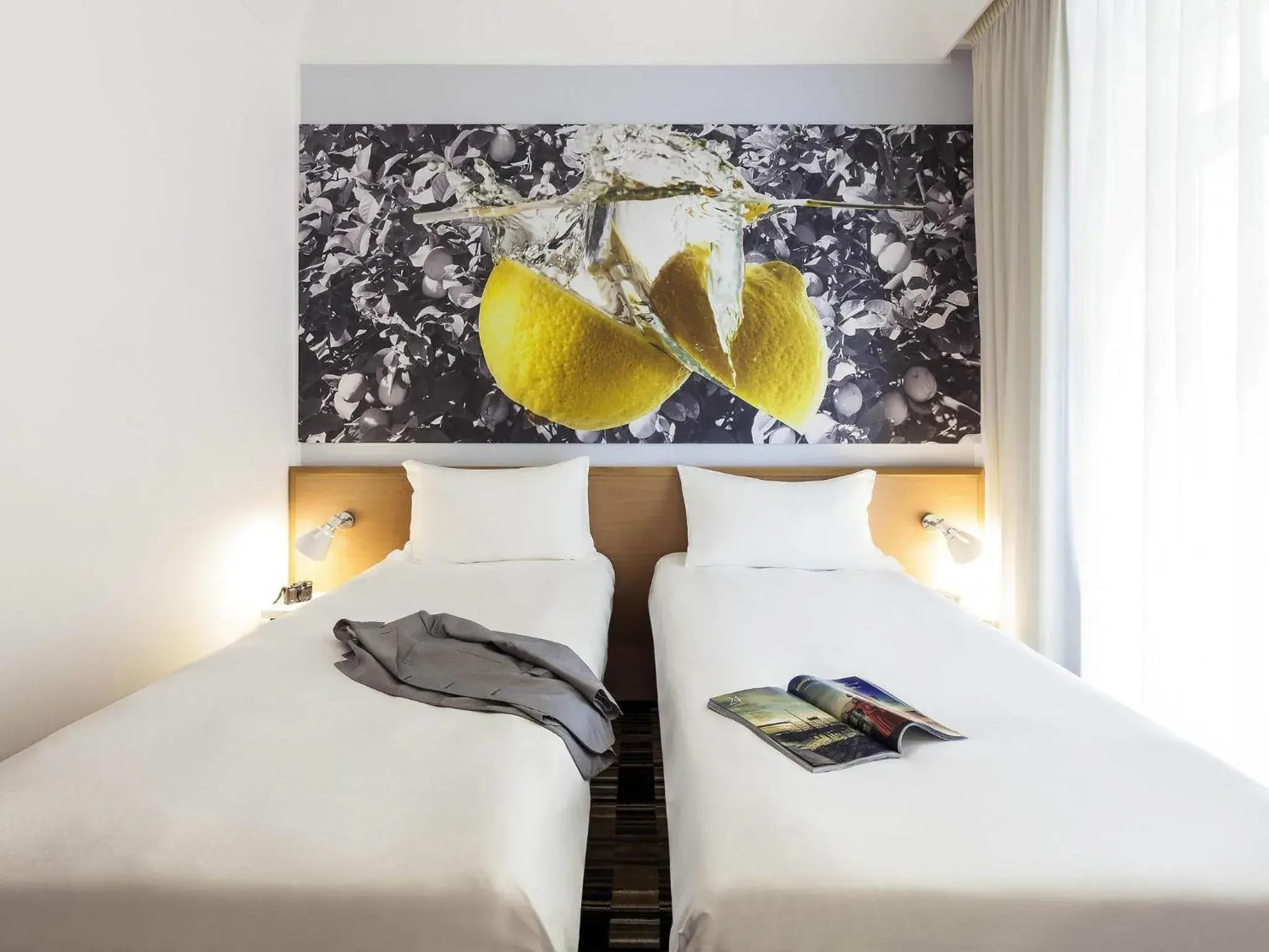 Bedroom, Bed in Ibis Styles Napoli Garibaldi Bedroom, Bed in Ibis Styles Napoli Garibaldi