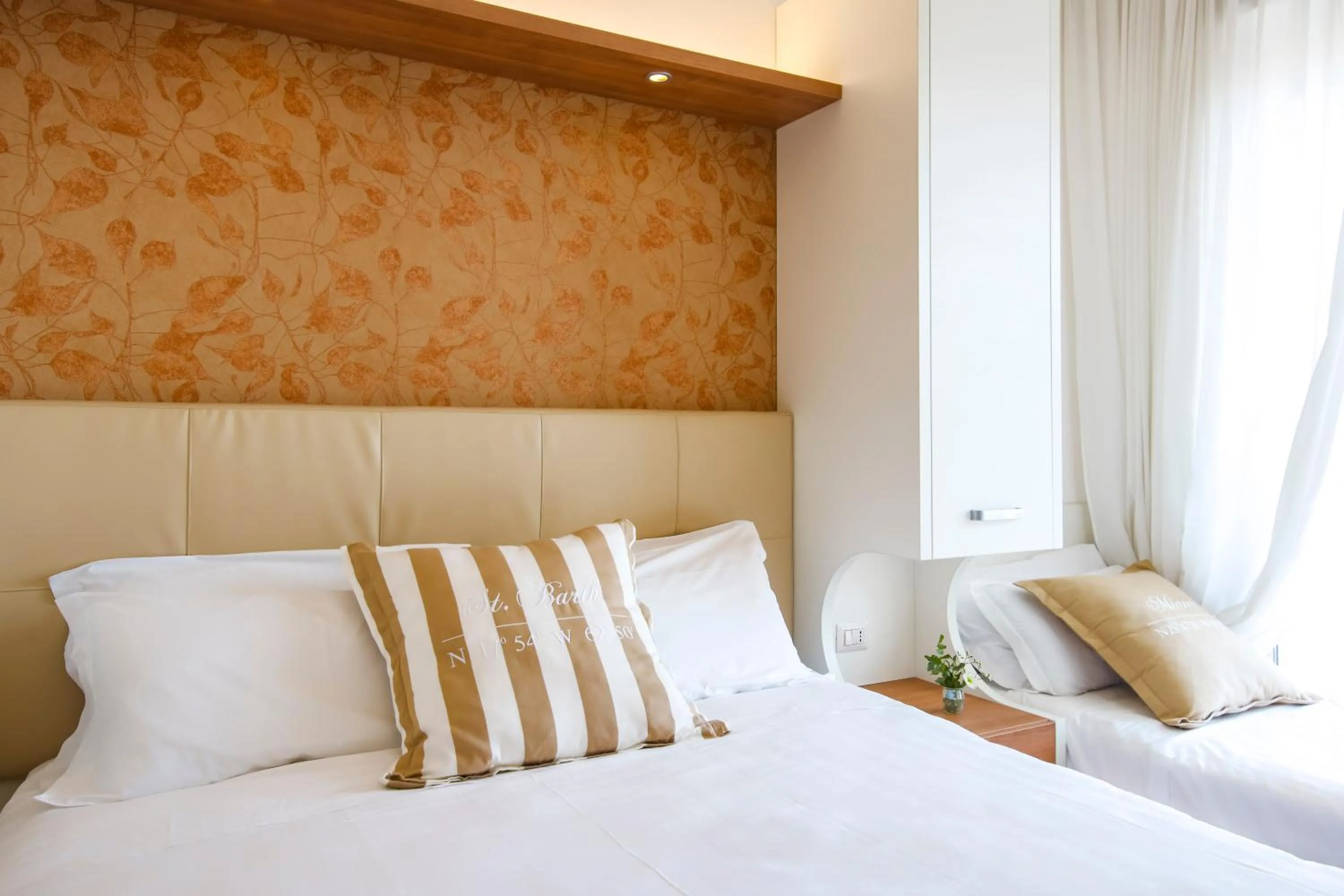 Bedroom, Bed in Eurhotel