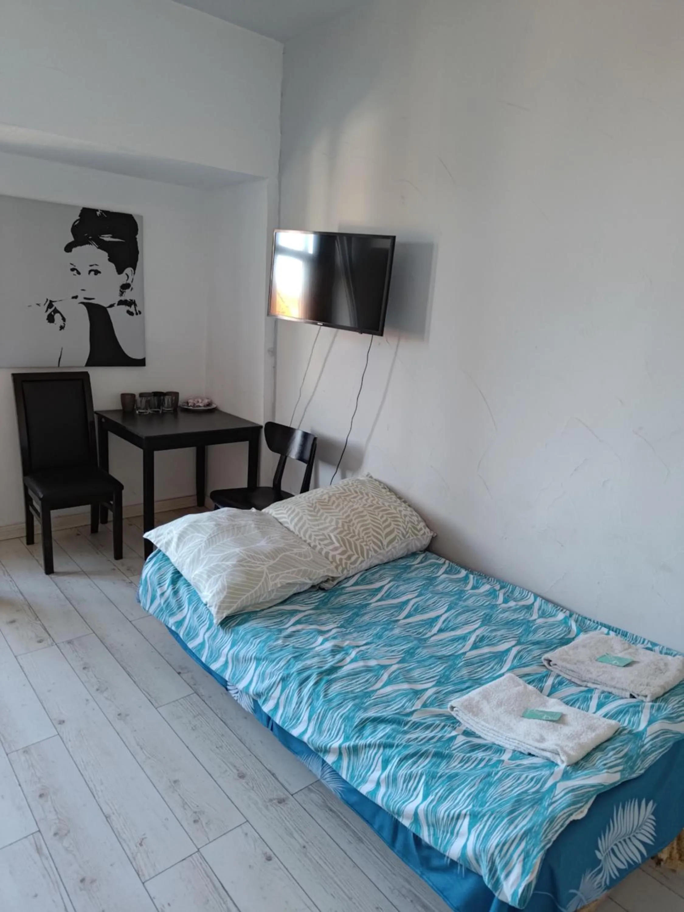 Bed in Central Sopot