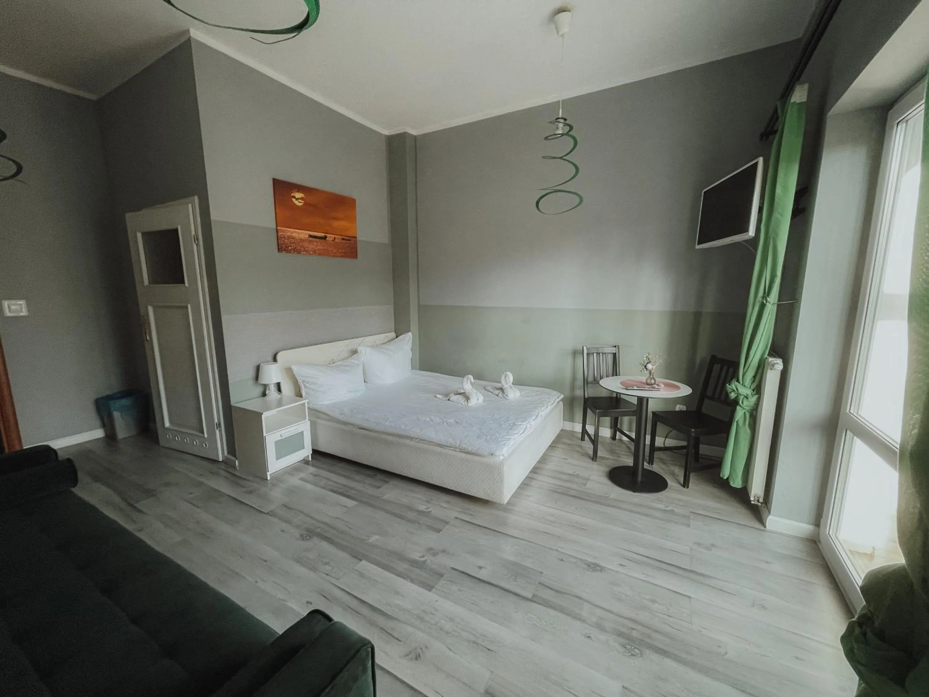 Bed in Central Sopot