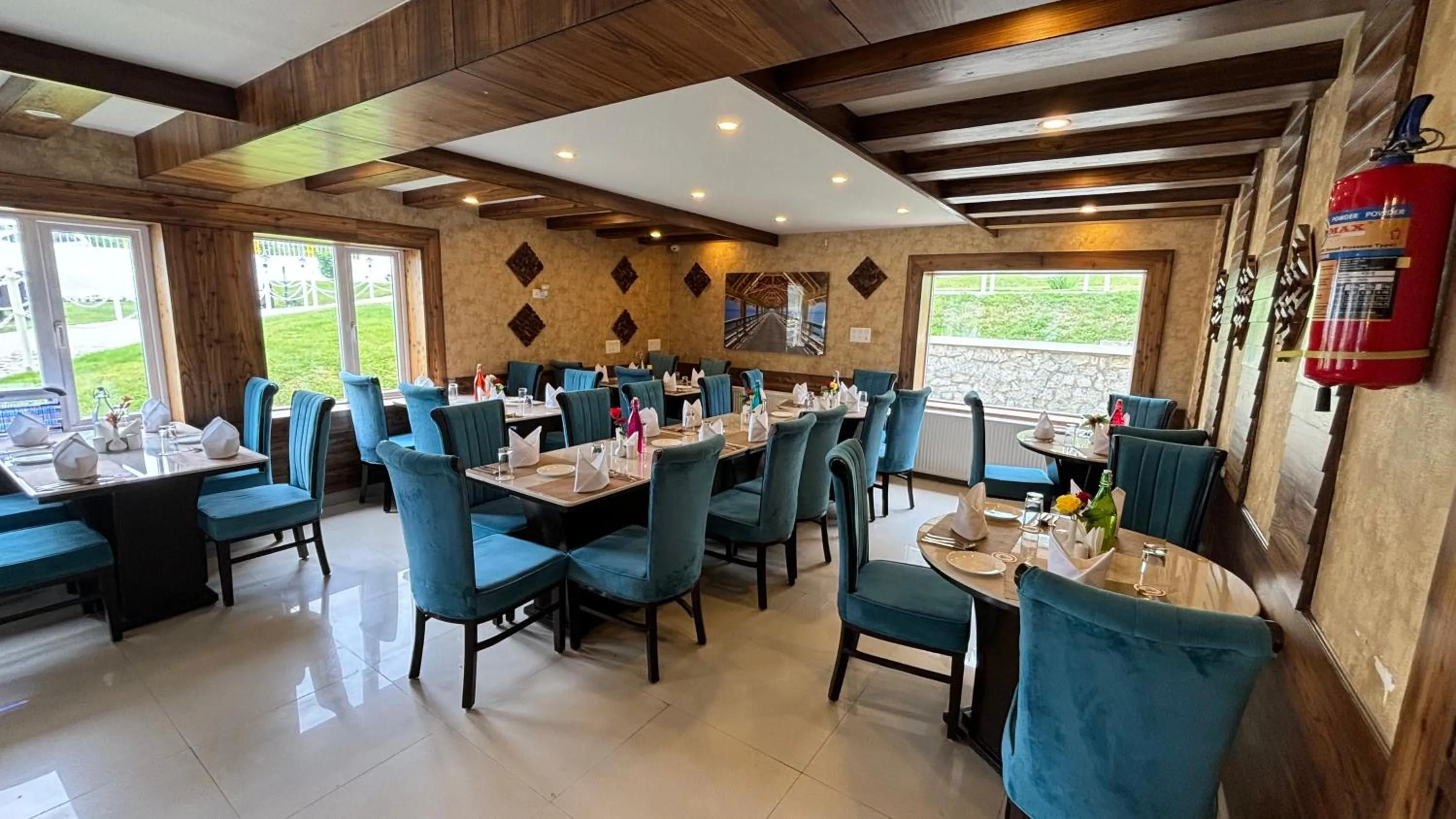 Restaurant/places to eat in Arco Hotels & Resorts sonamarg