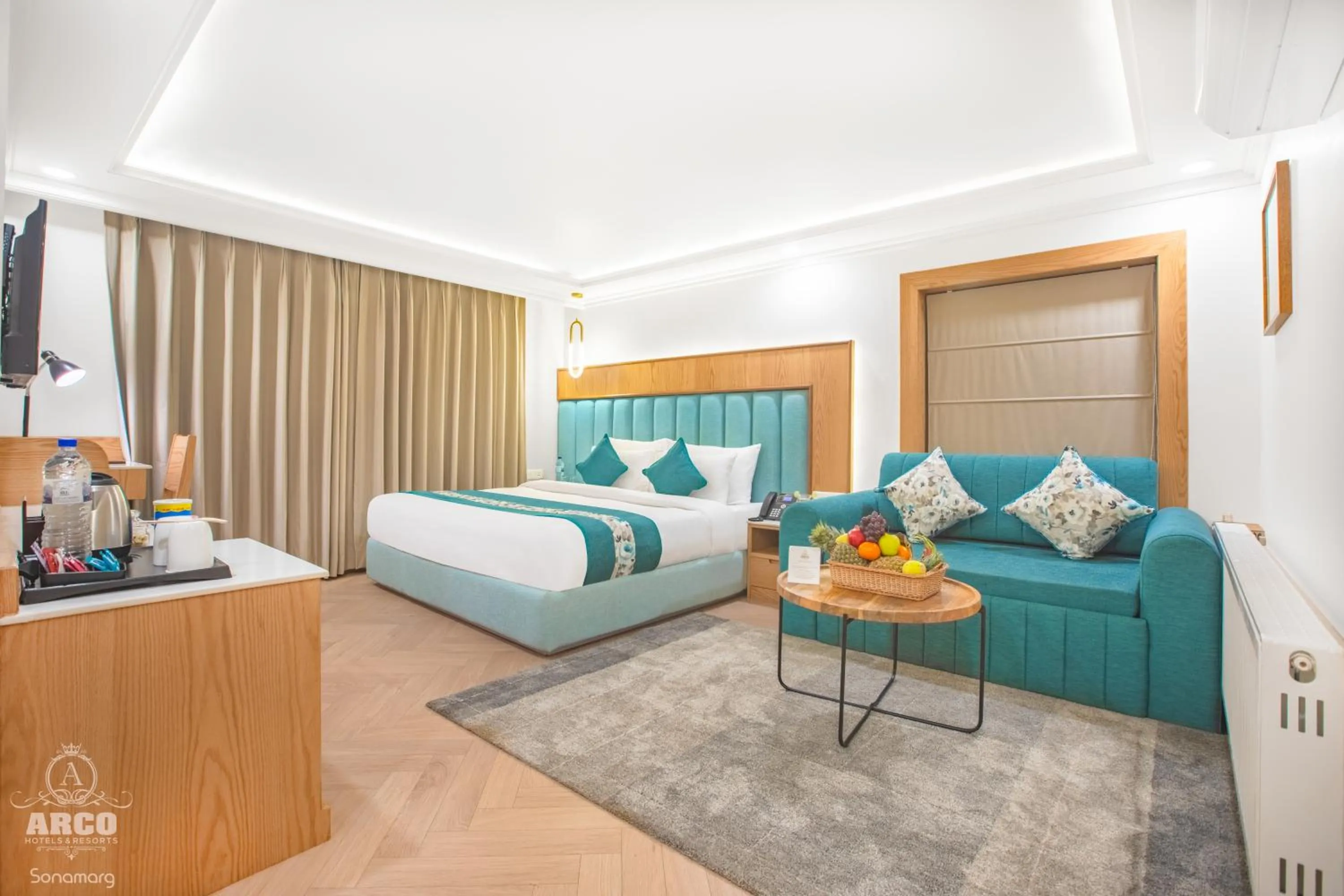 Seating area, Bed in Arco Hotels & Resorts sonamarg