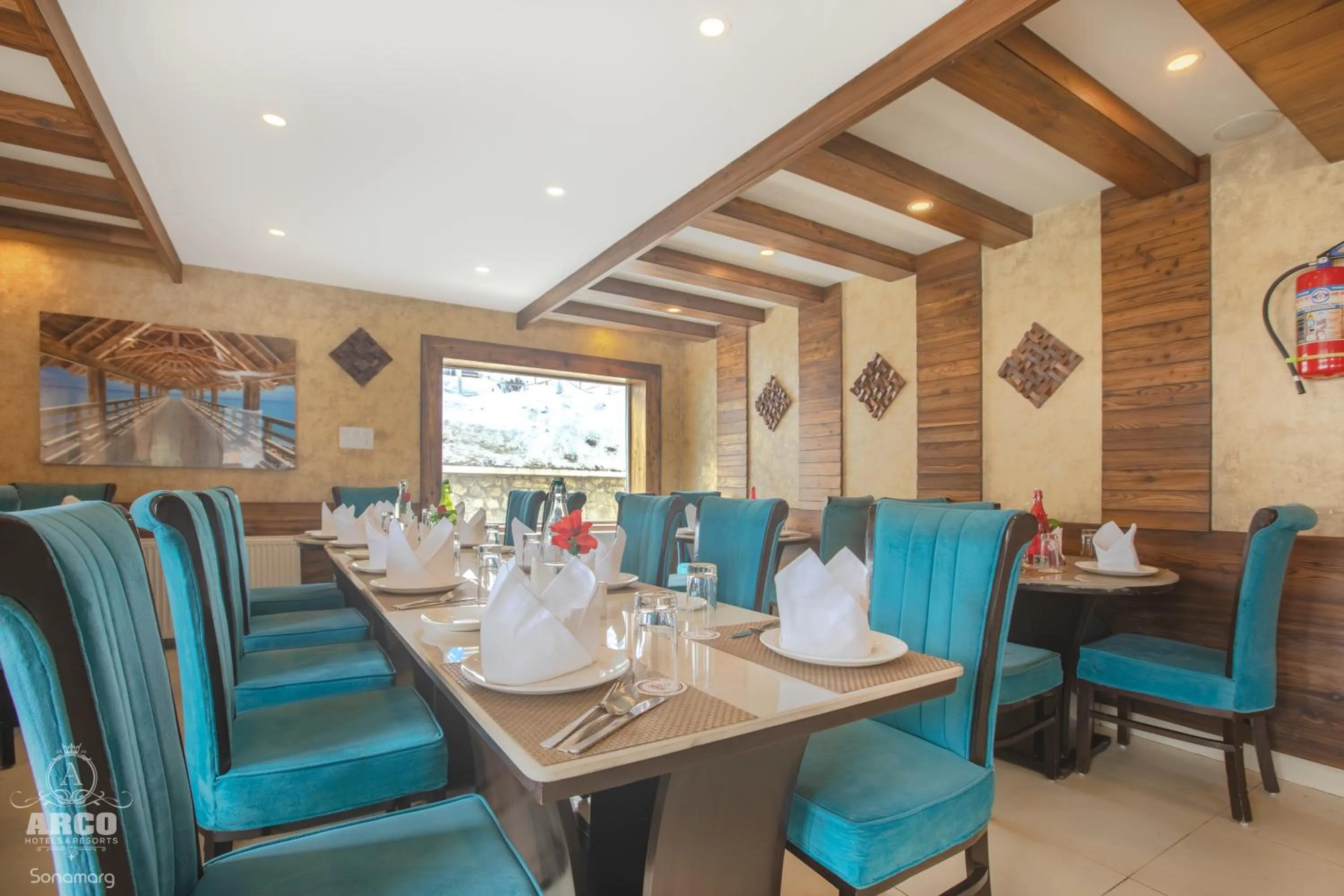 Restaurant/places to eat in Arco Hotels & Resorts sonamarg