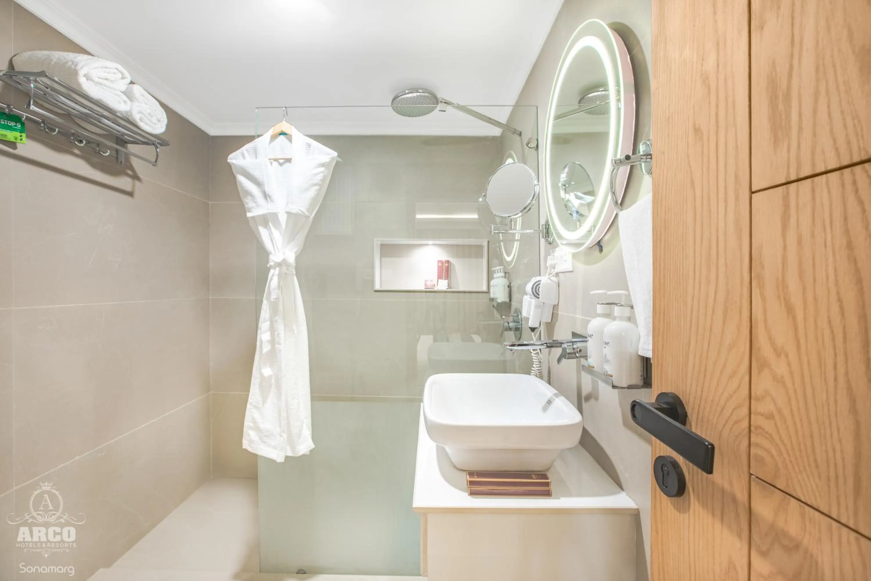 Bathroom in Arco Hotels & Resorts sonamarg