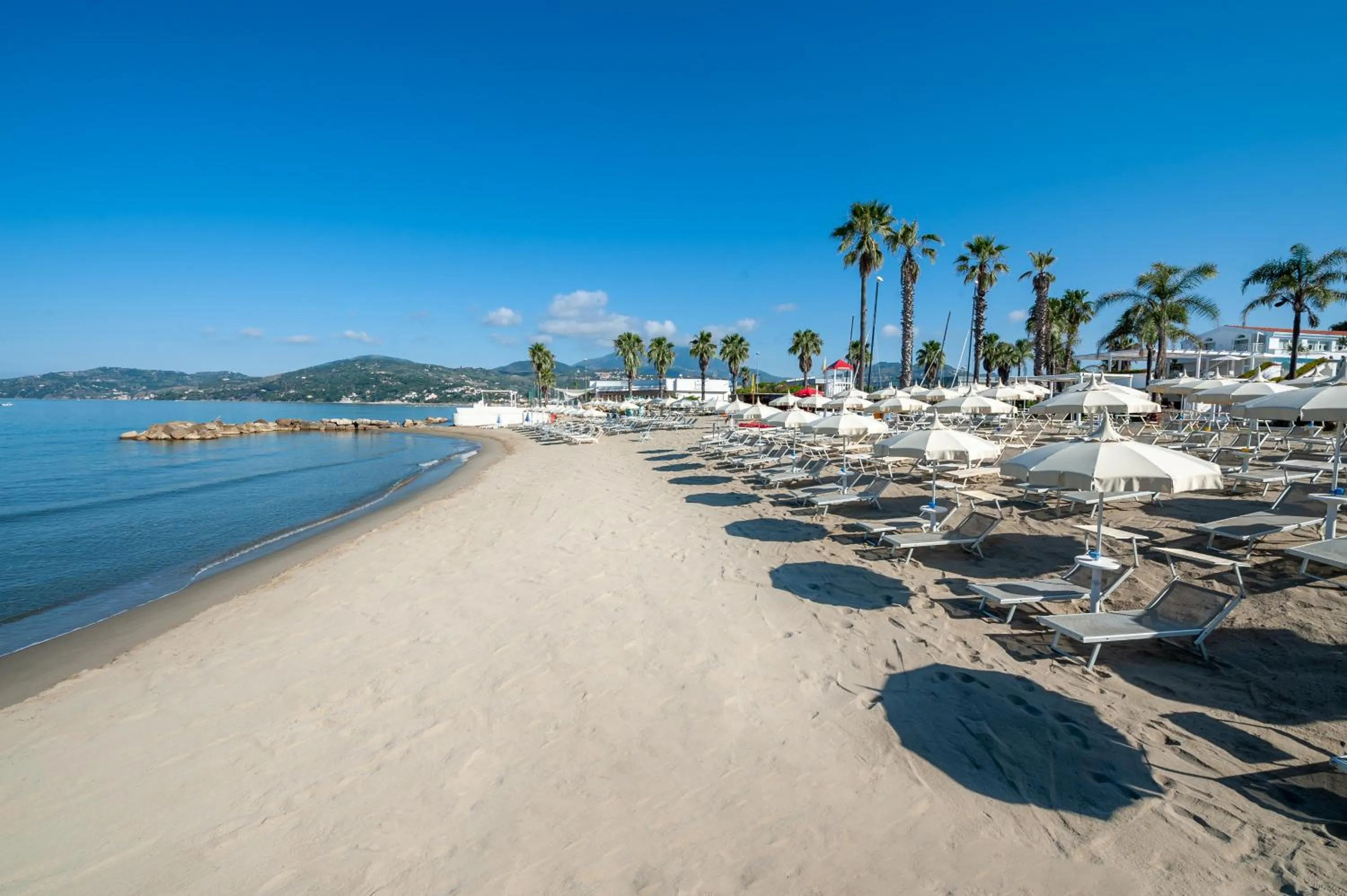 Beach in Donnarumma Hotel