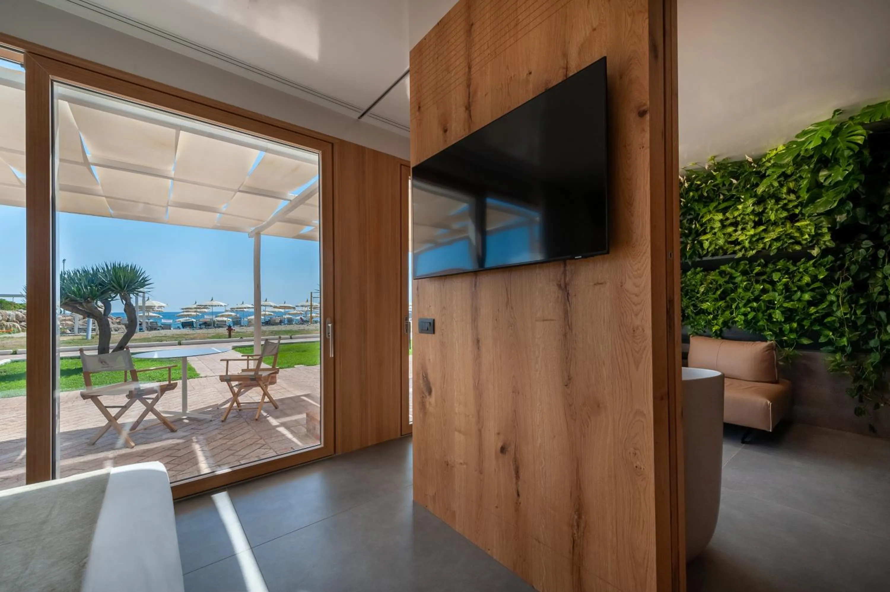 Patio in Donnarumma Hotel