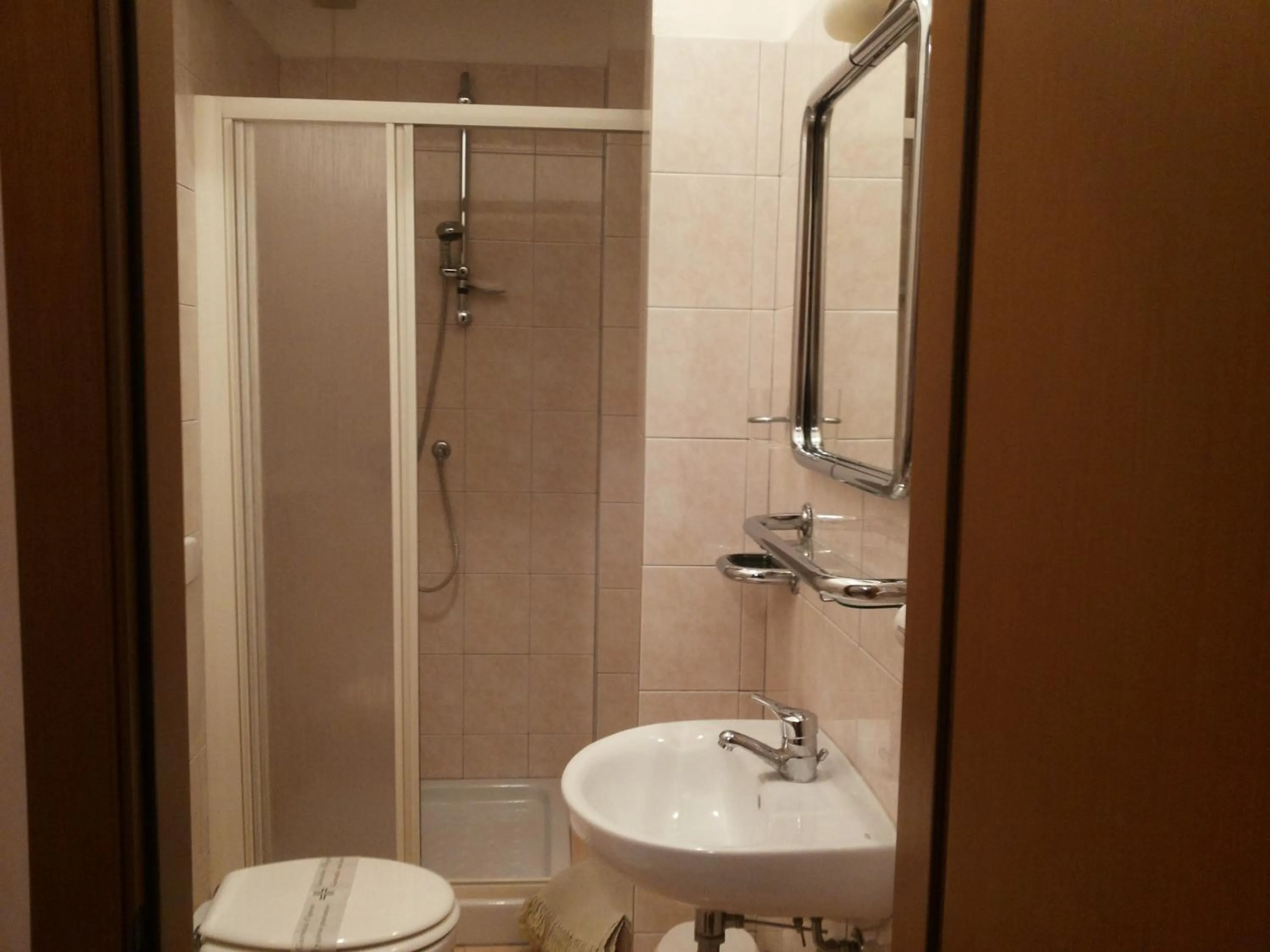 Shower in Hotel Le Querce