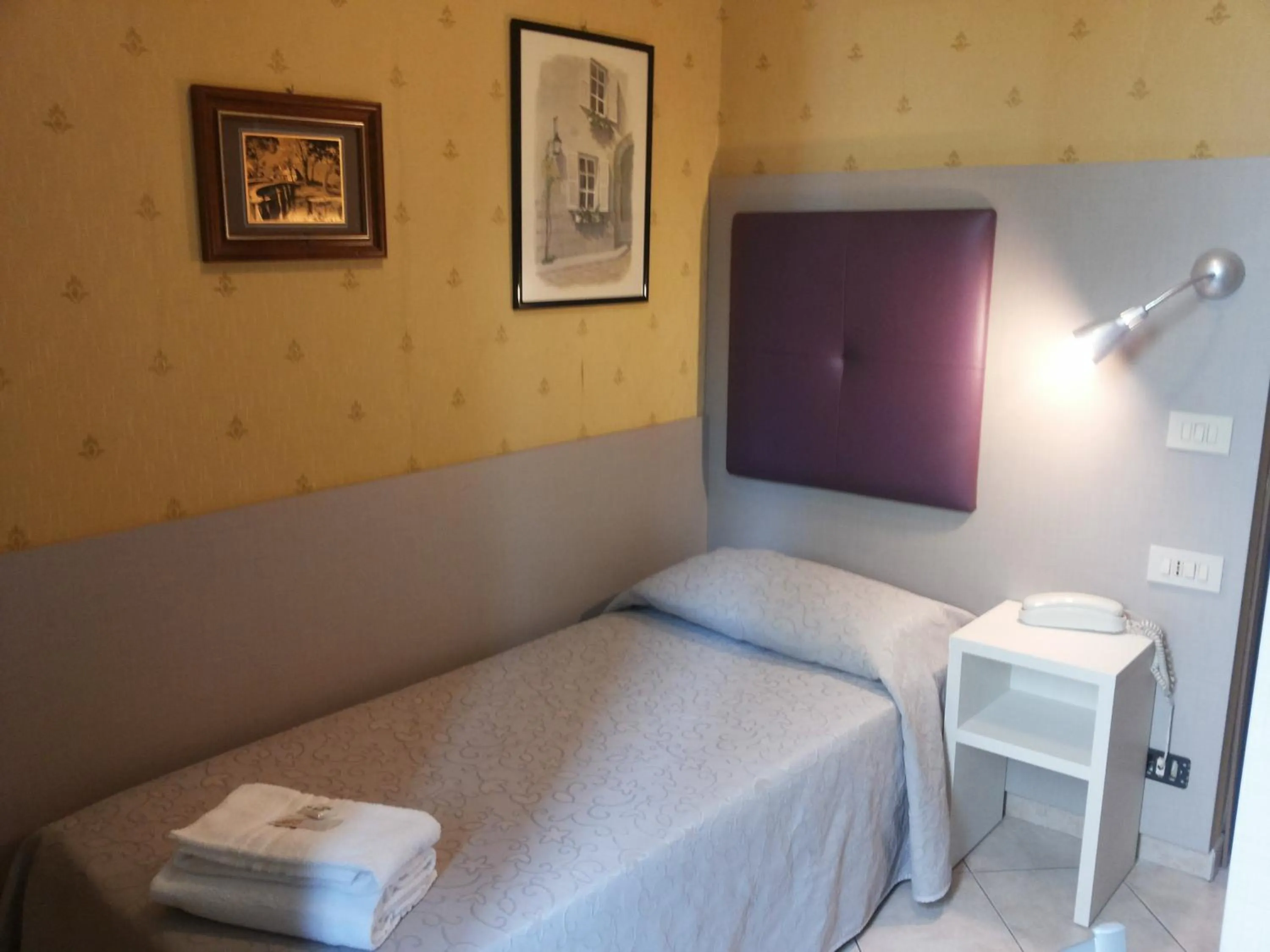 Bed in Hotel Le Querce