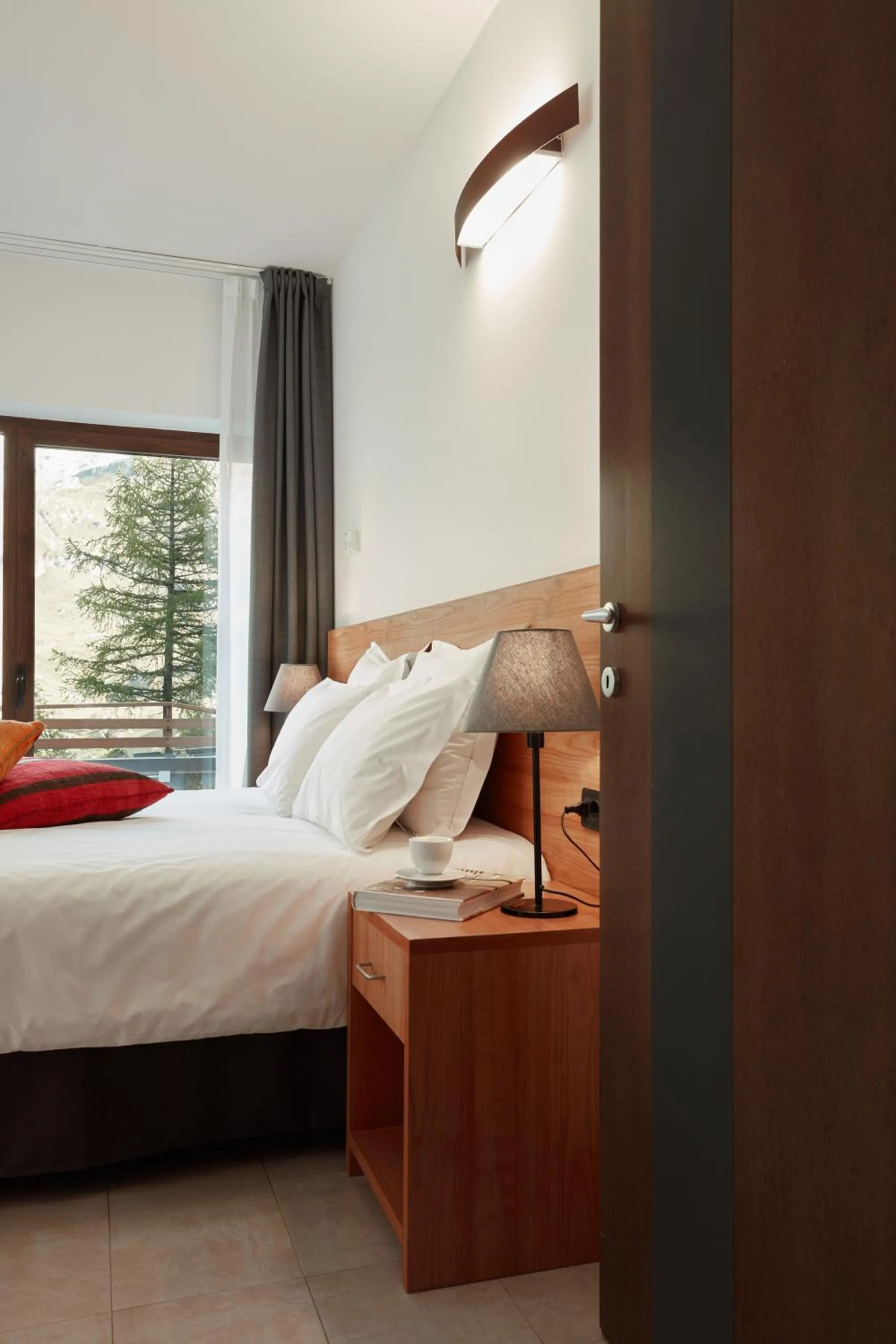 Photo of the whole room, Bed in BASE CAMP alpine apartments