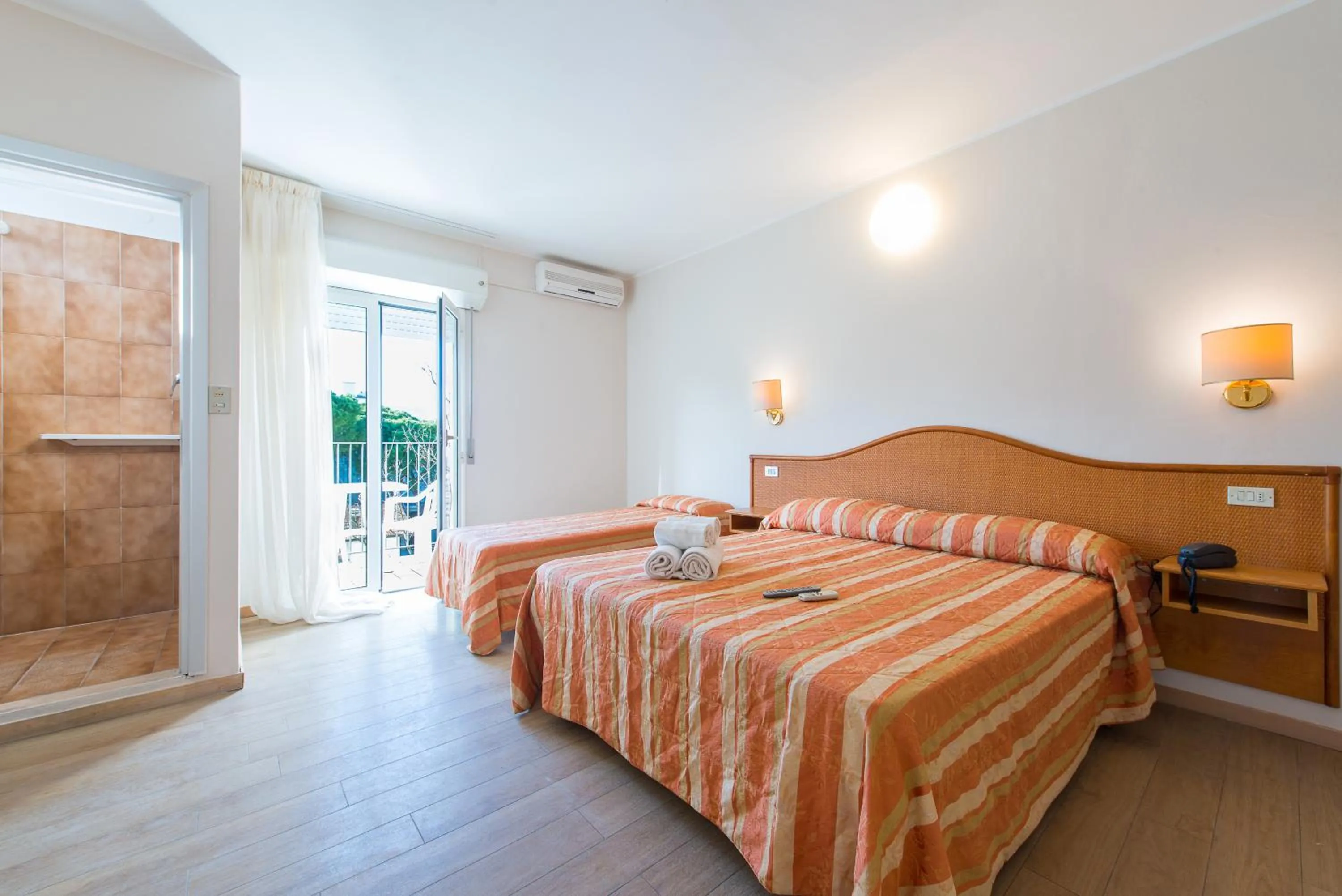 Day, Bed in Hotel Falco