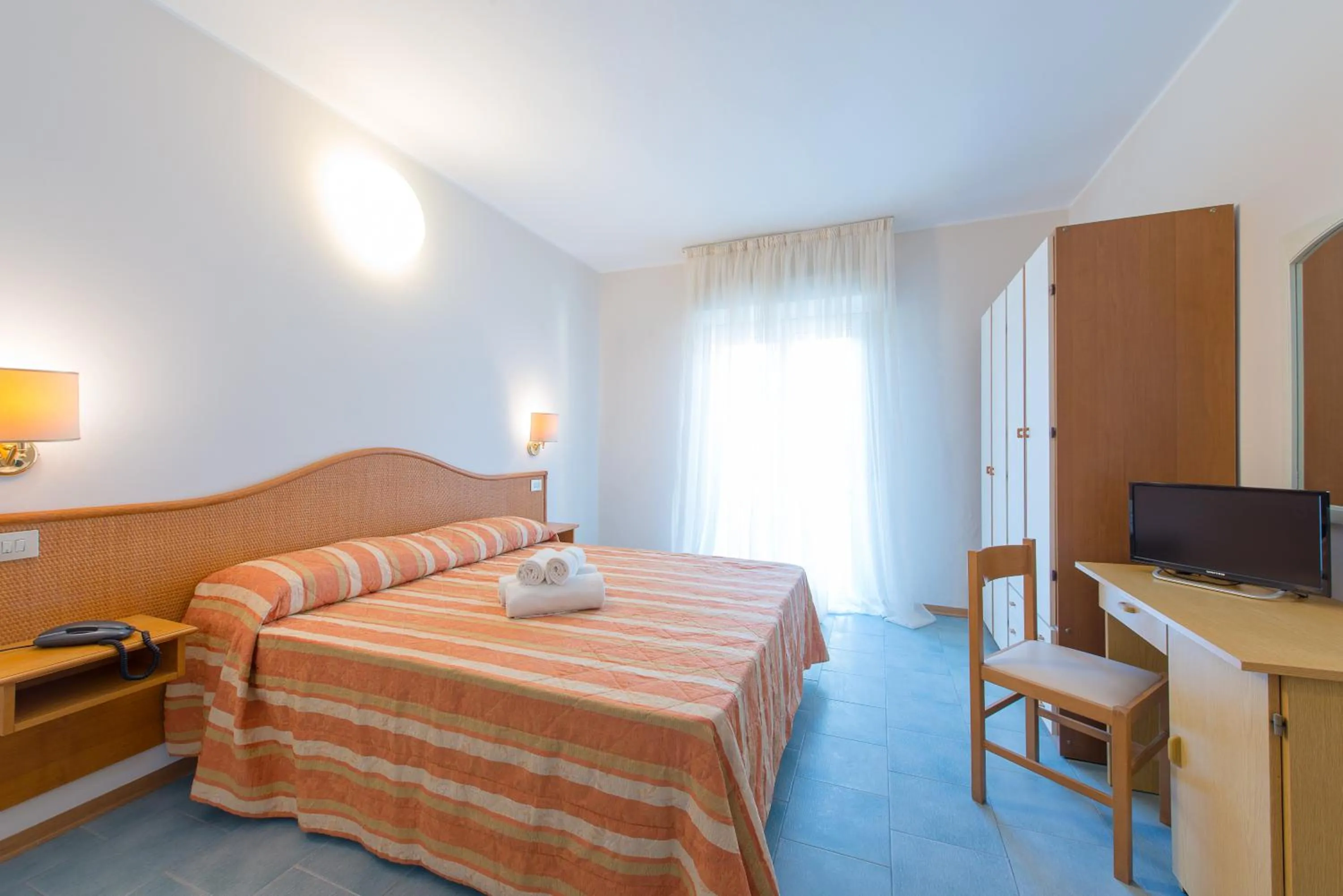 Bedroom, Bed in Hotel Falco