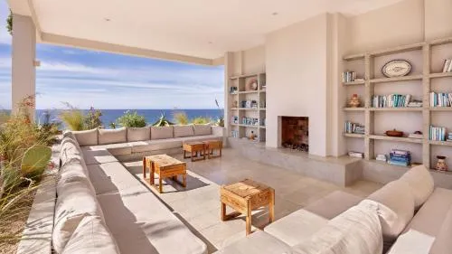 Topia Retreat - Surf Suite Sur