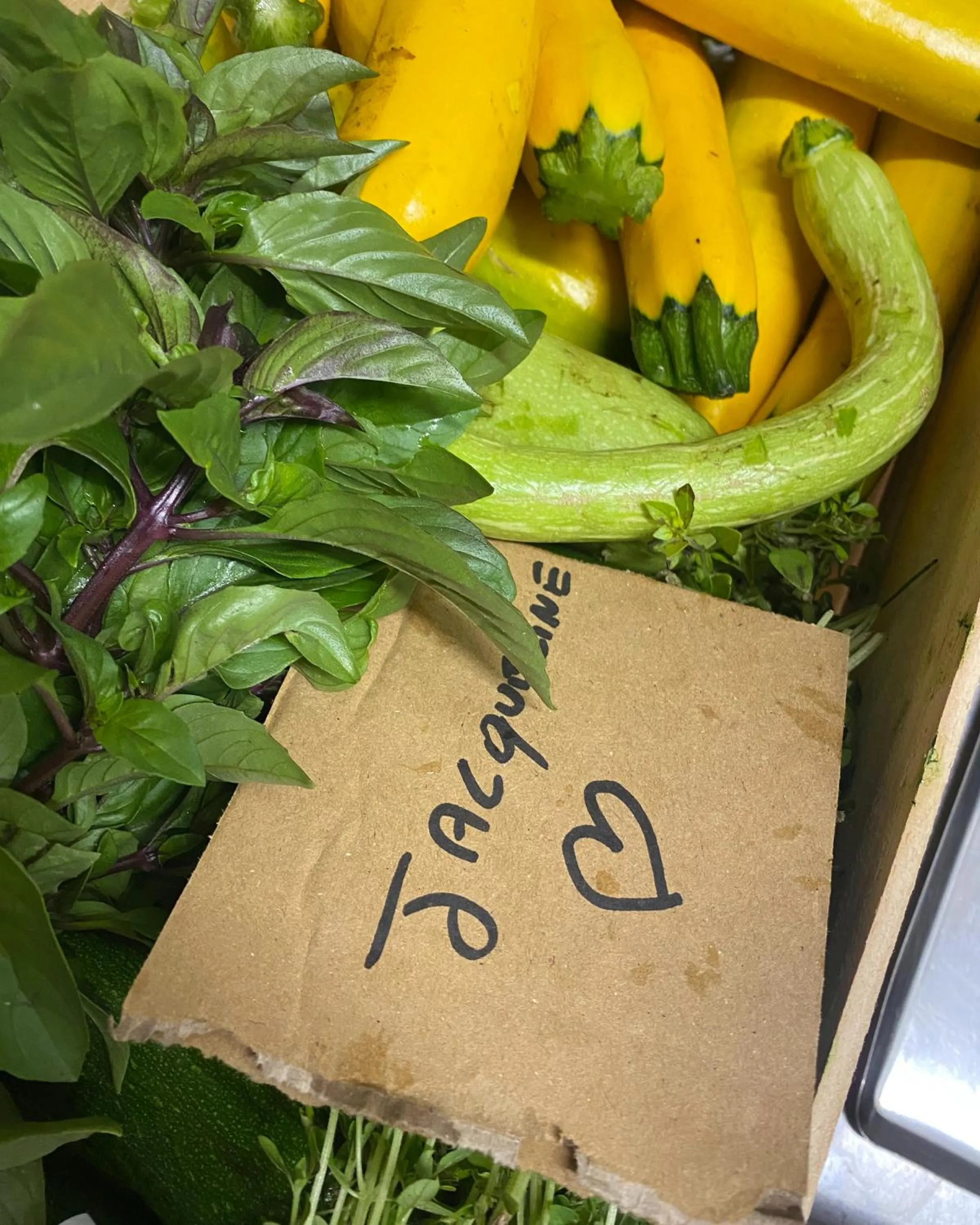 Restaurant/places to eat in Maison Orsini