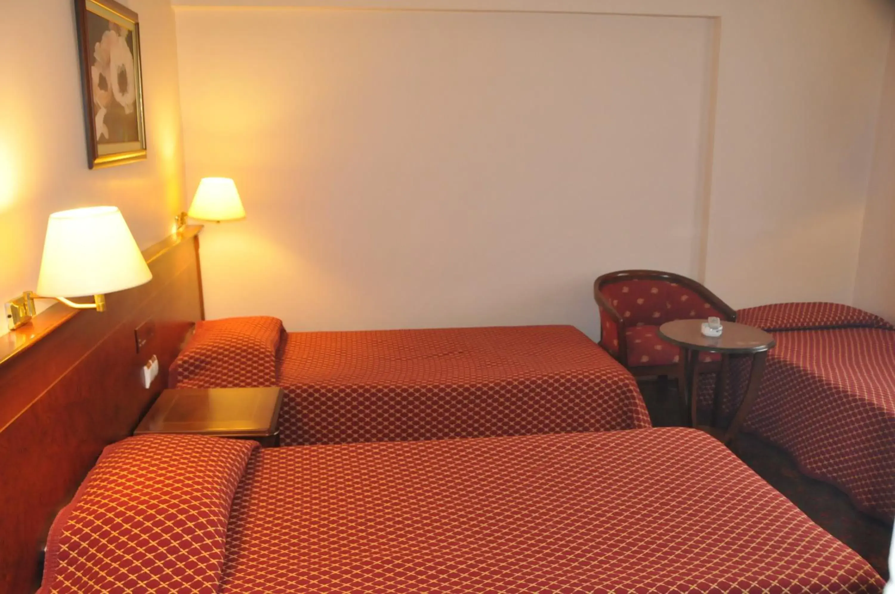 Triple Room in Ozilhan Hotel Triple Room in Ozilhan Hotel
