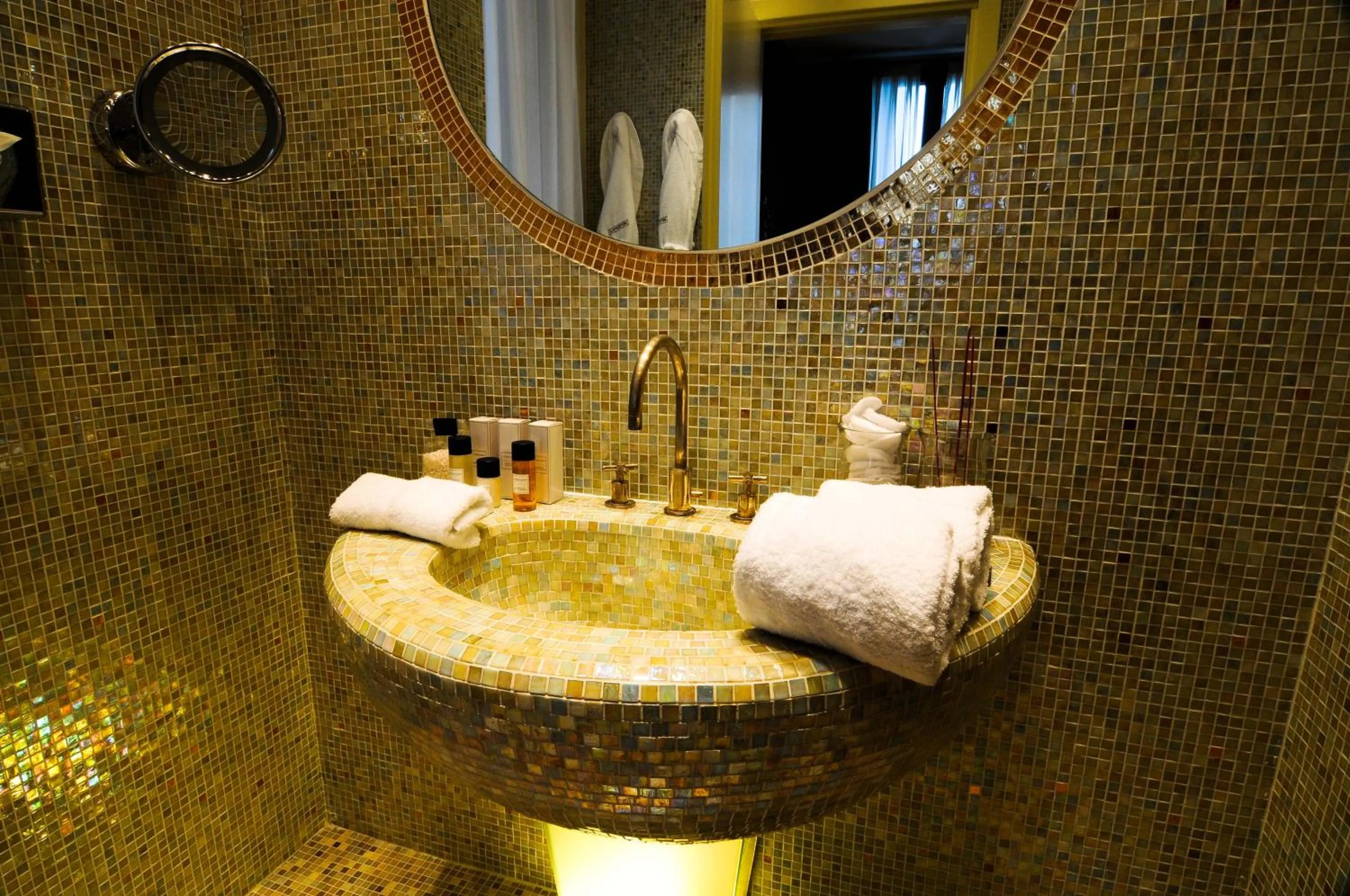 Bathroom in Hotel Metropole Venezia