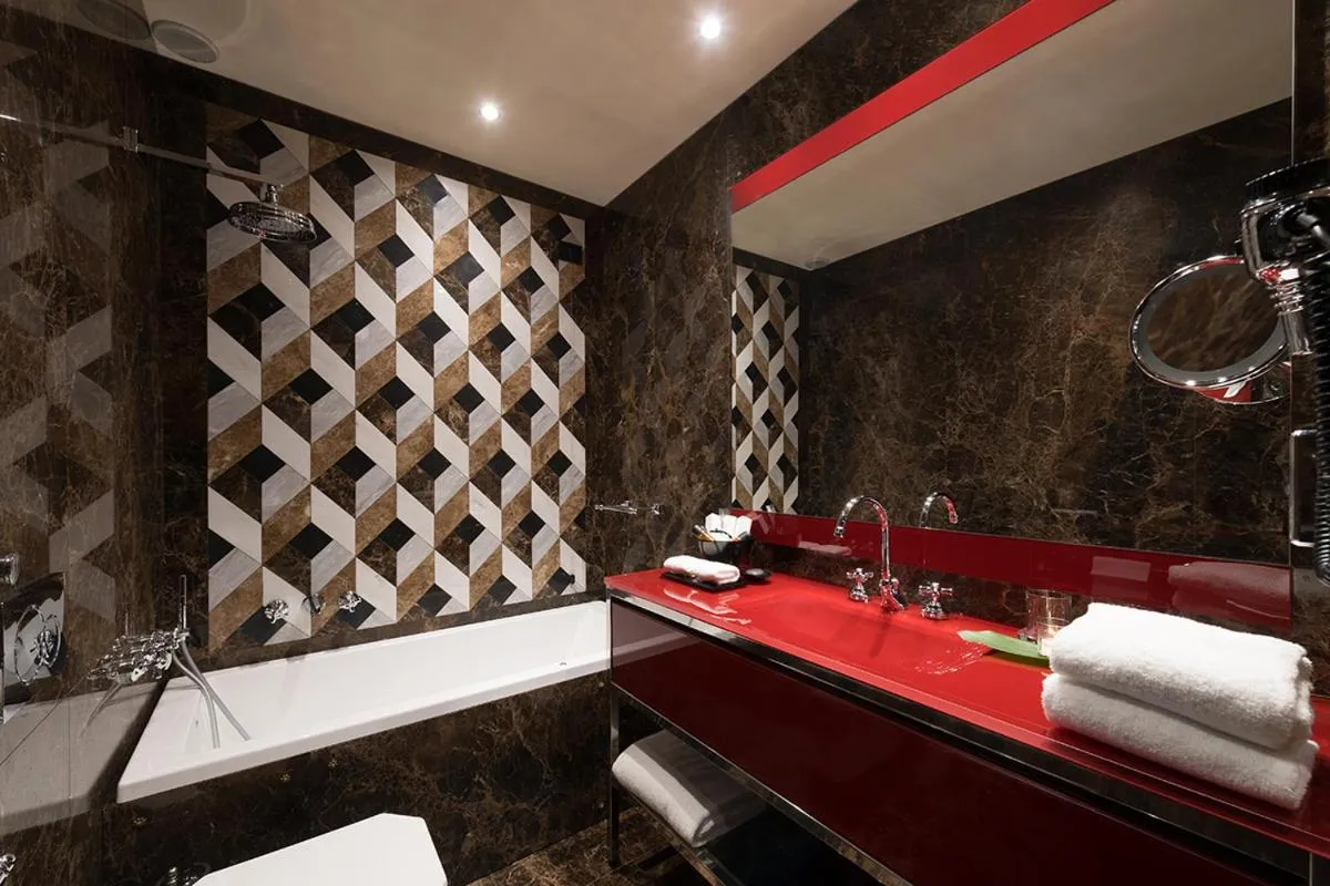 Bathroom in Hotel Metropole Venezia