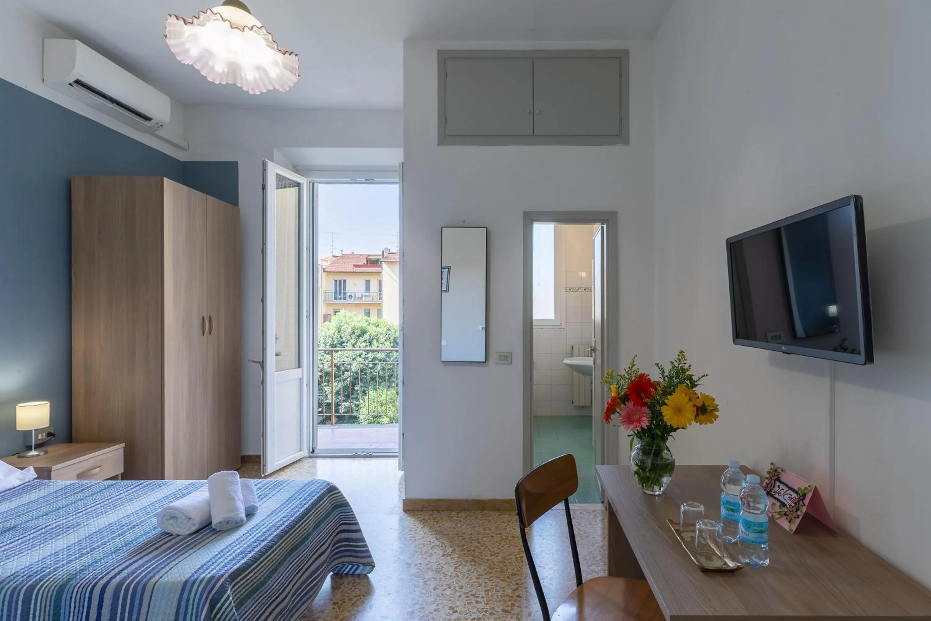 TV and multimedia, Bed in Antica Dimora Sant'Anna